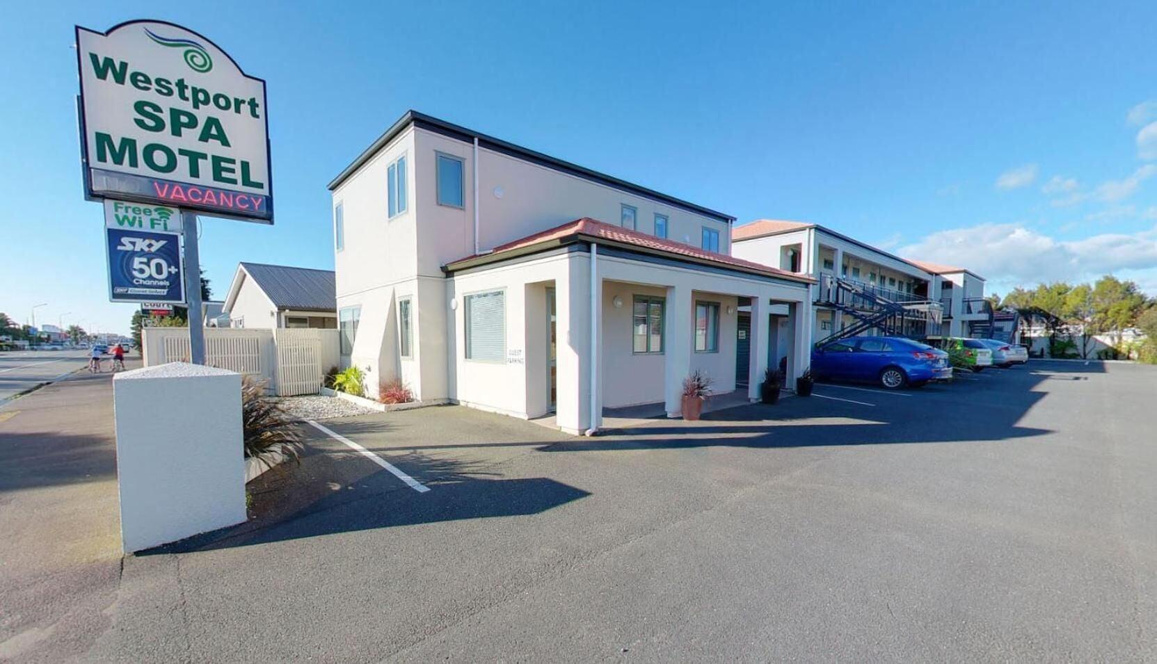 Vista Exterior Westport Spa Motel