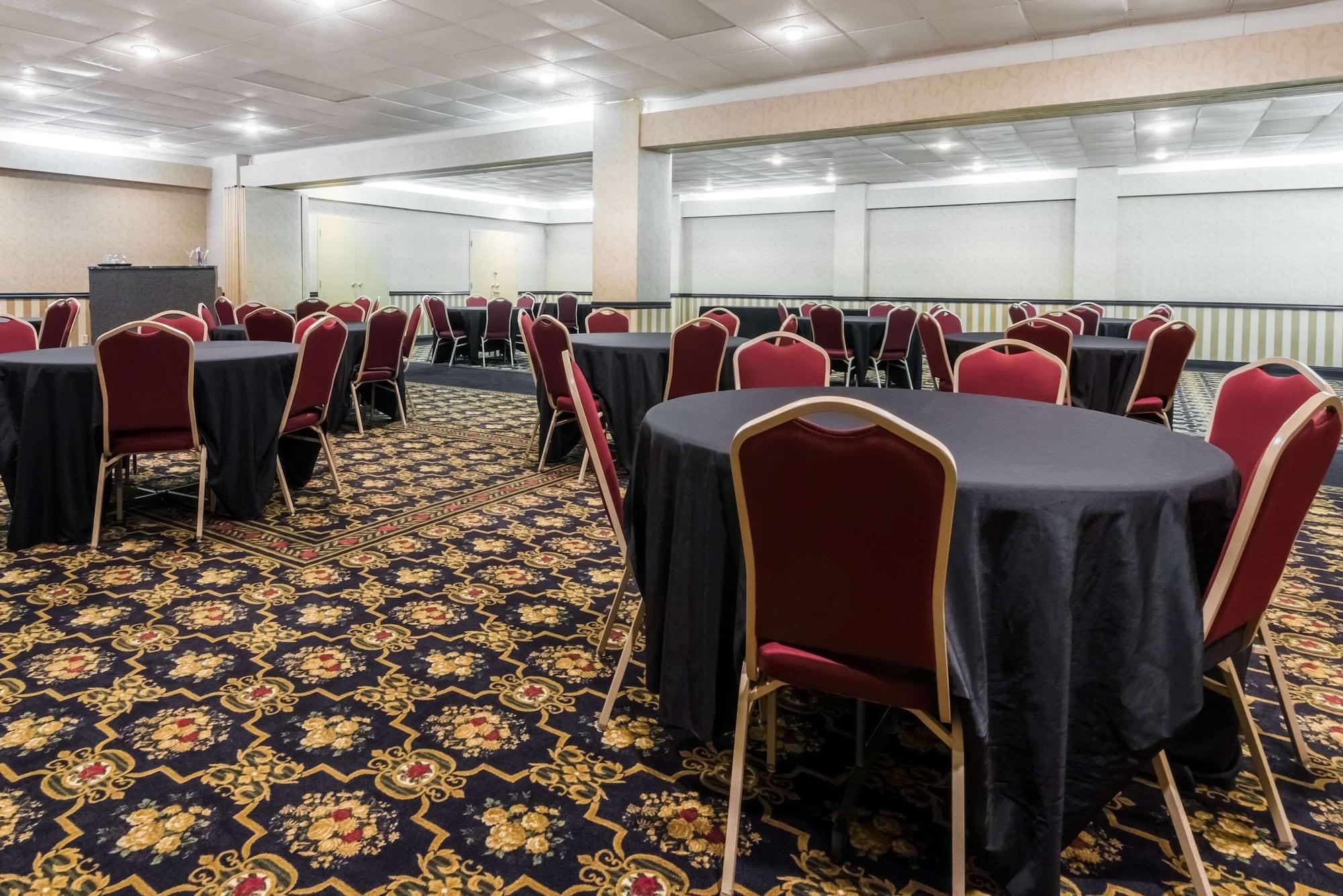 Sala de Reuniones Baymont by Wyndham Kokomo