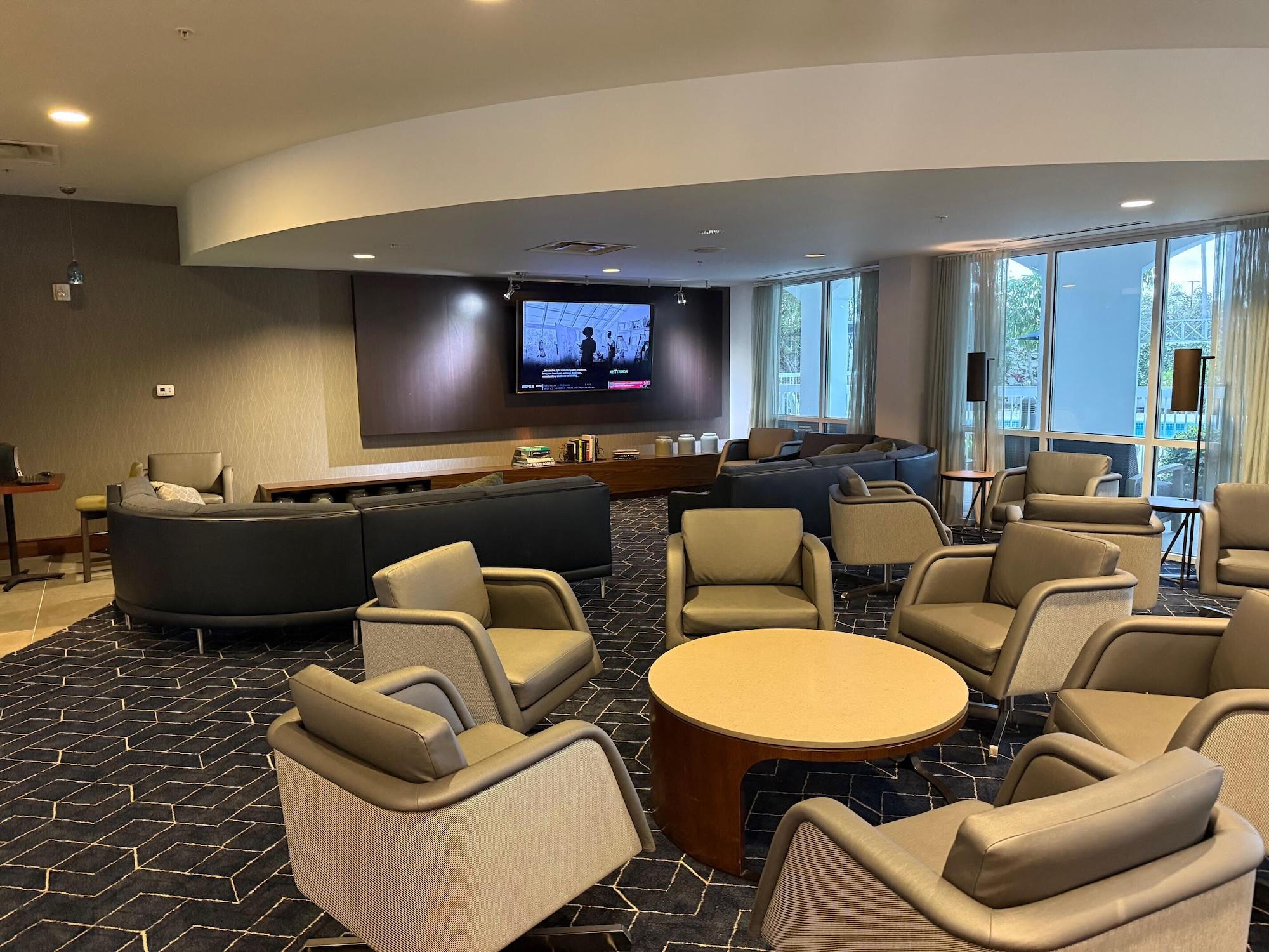 Vista Lobby Courtyard by Marriott Fort Myers I-75/Gulf Coast Town Center