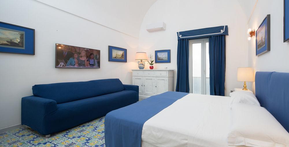 Suite Dolce Vita Capri A TERRACE ON THE SEA 10 MINUTES FROM THE