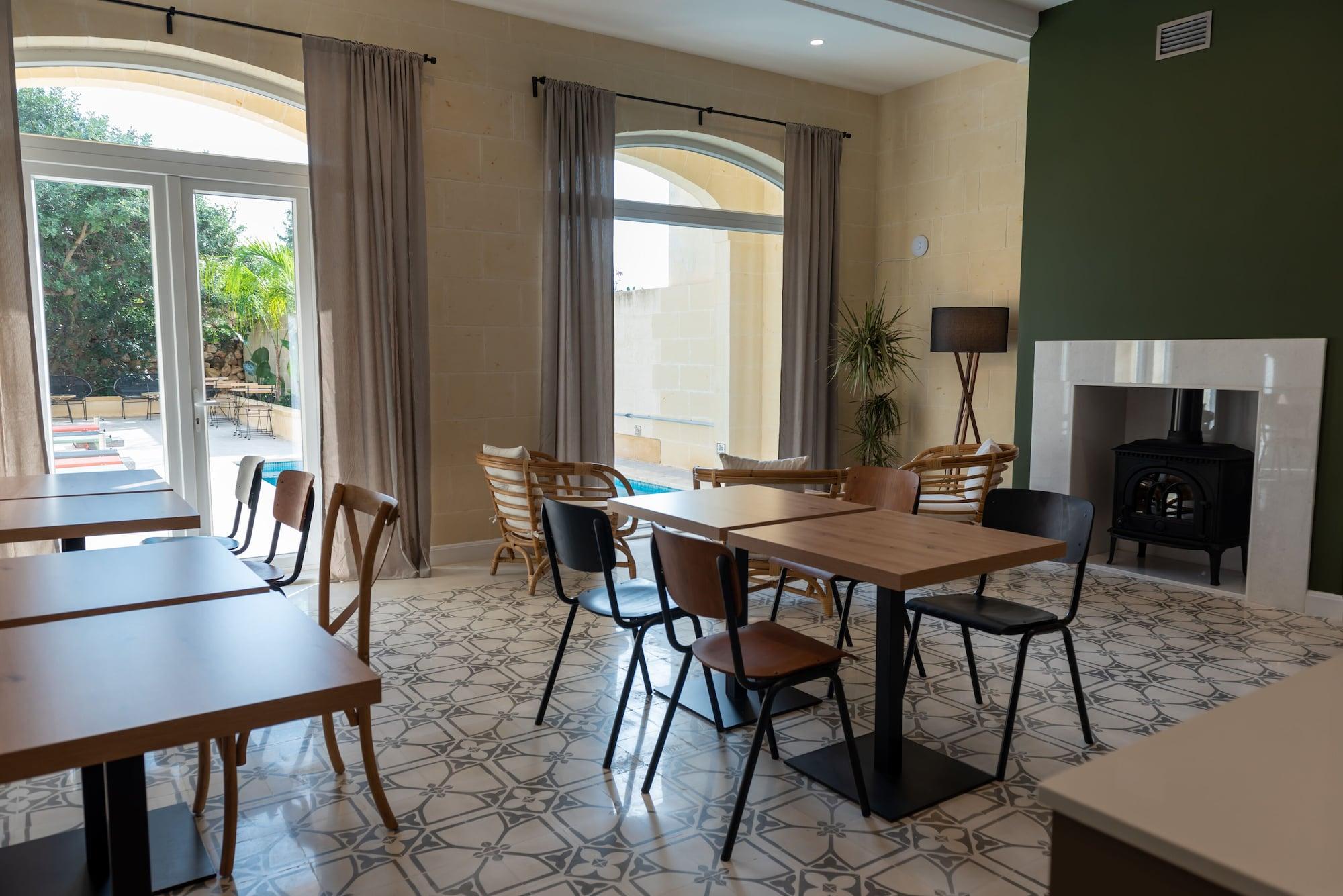 Vista Lobby The Carob Tree B&B