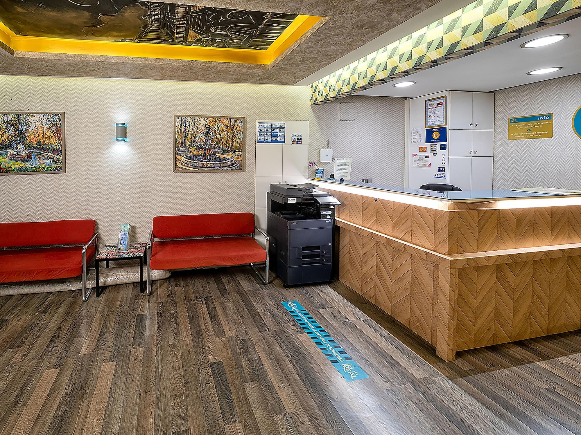Vista Lobby Hostal Real Aranjuez