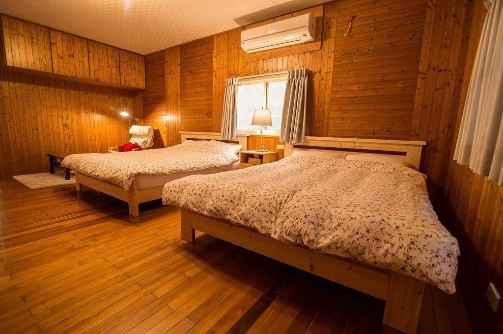 Varios Fong Chou Cottage