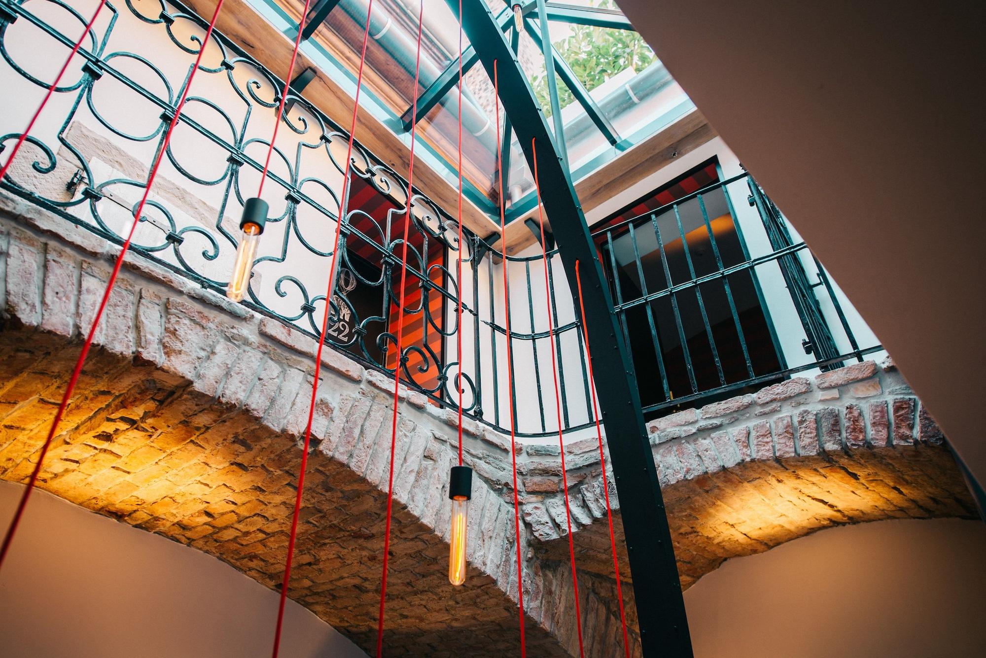 Varios Pest-Buda Design Hotel by Zsidai Hotels