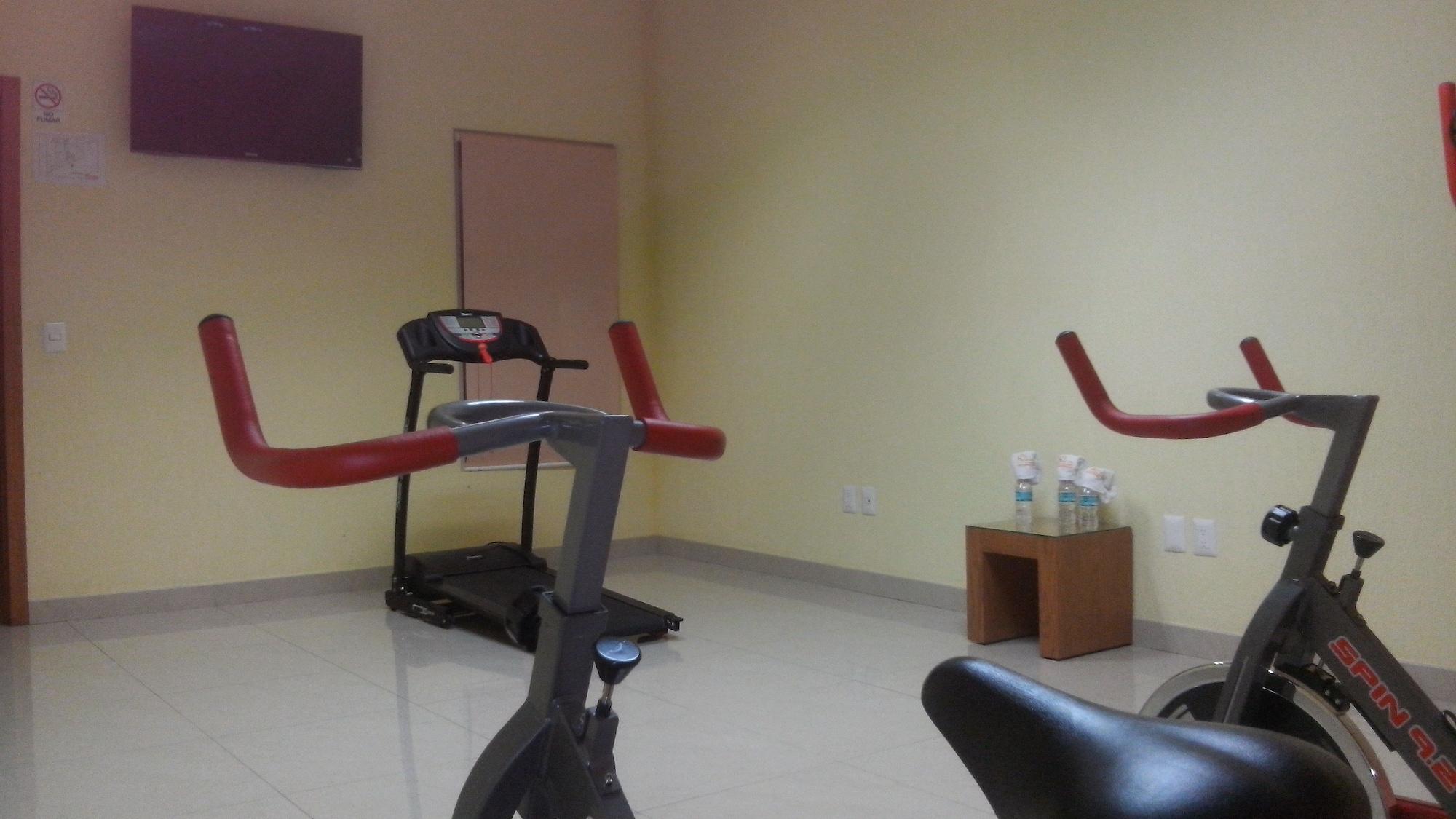 Gimnasio Hostalia Hotel Expo & Business Class
