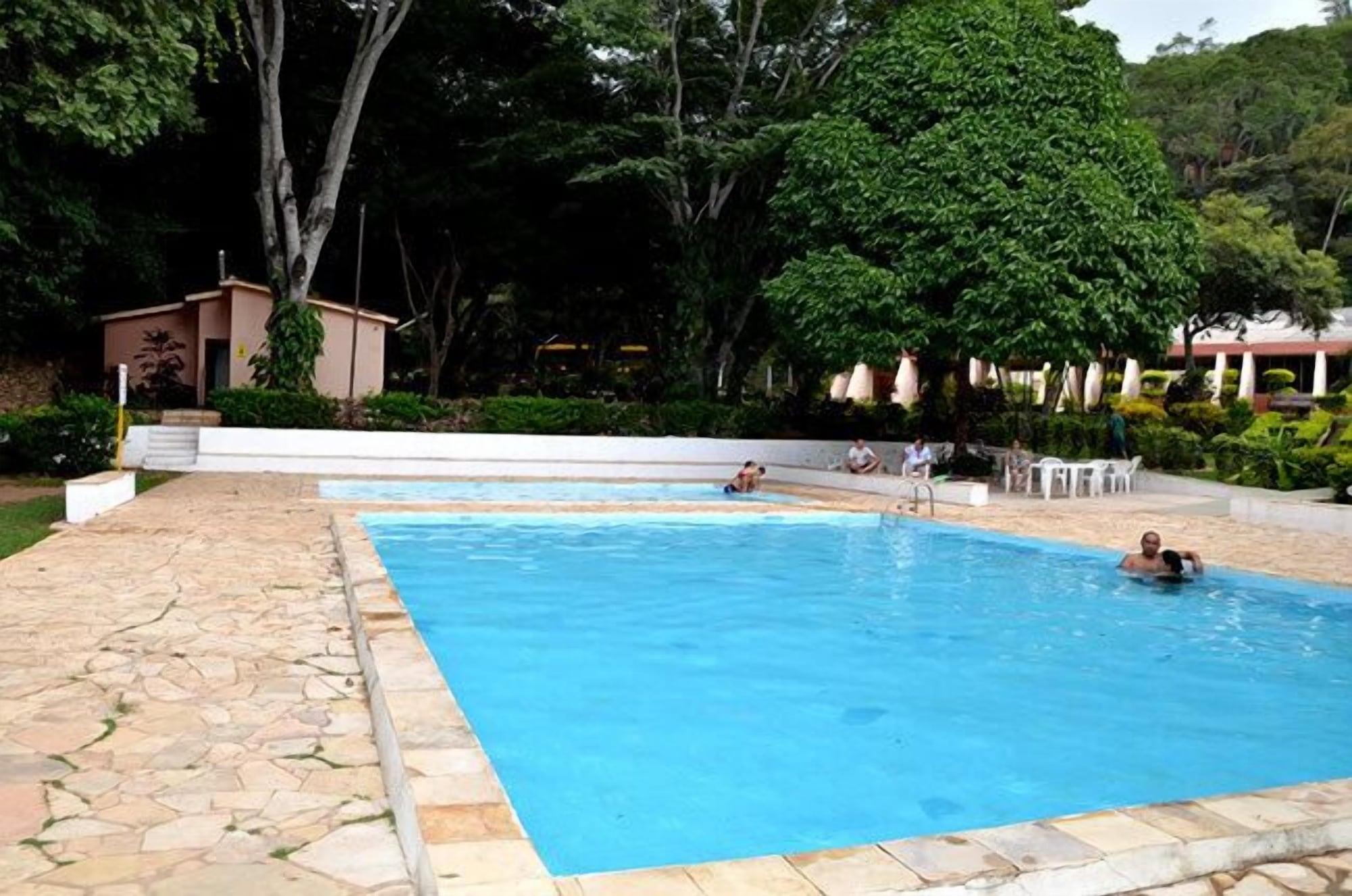 Vista Piscina Hotel das Fontes