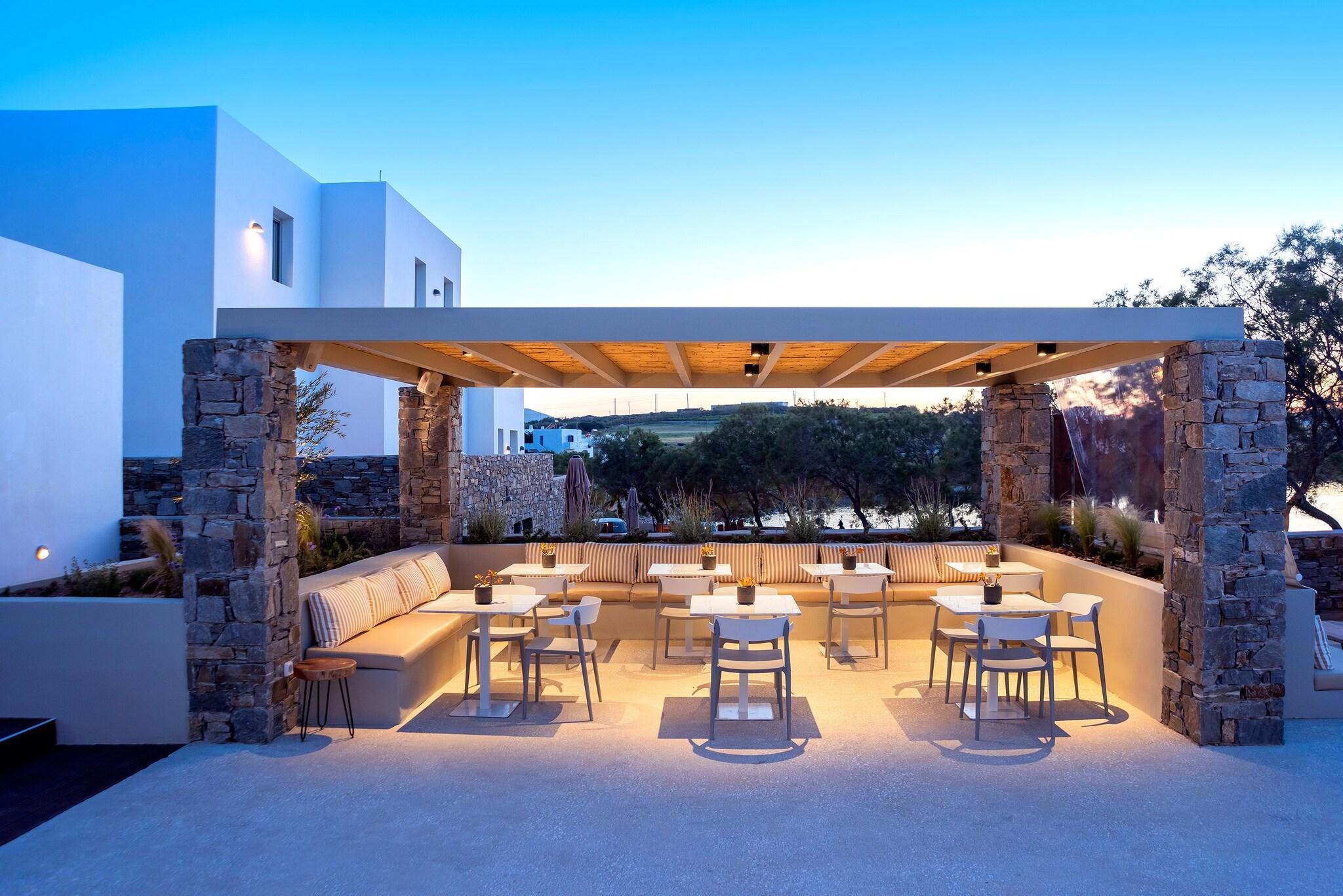 Restaurant Paros Comfy Suites