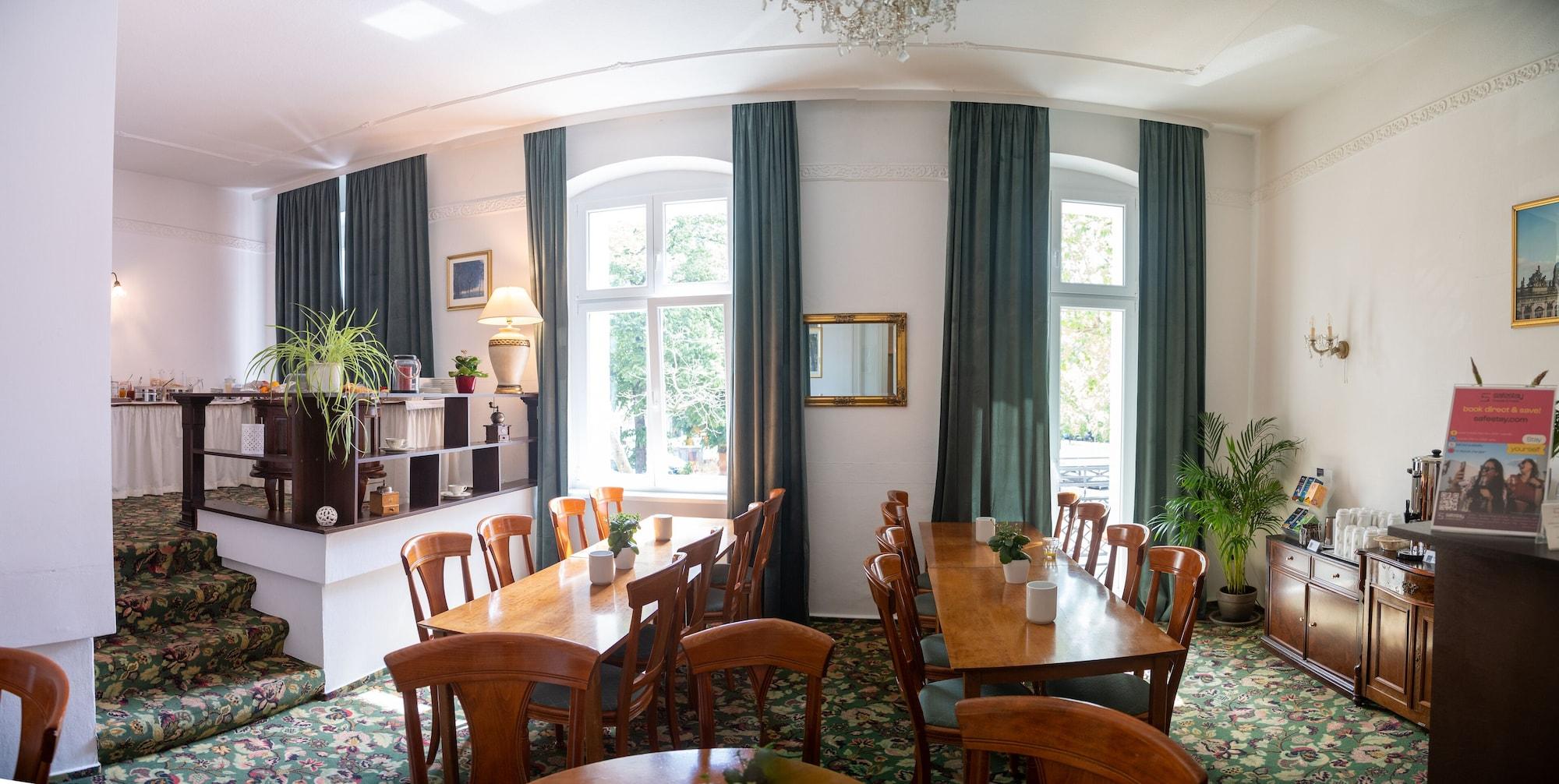 Vista Lobby Safestay Berlin Kurfurstendamm