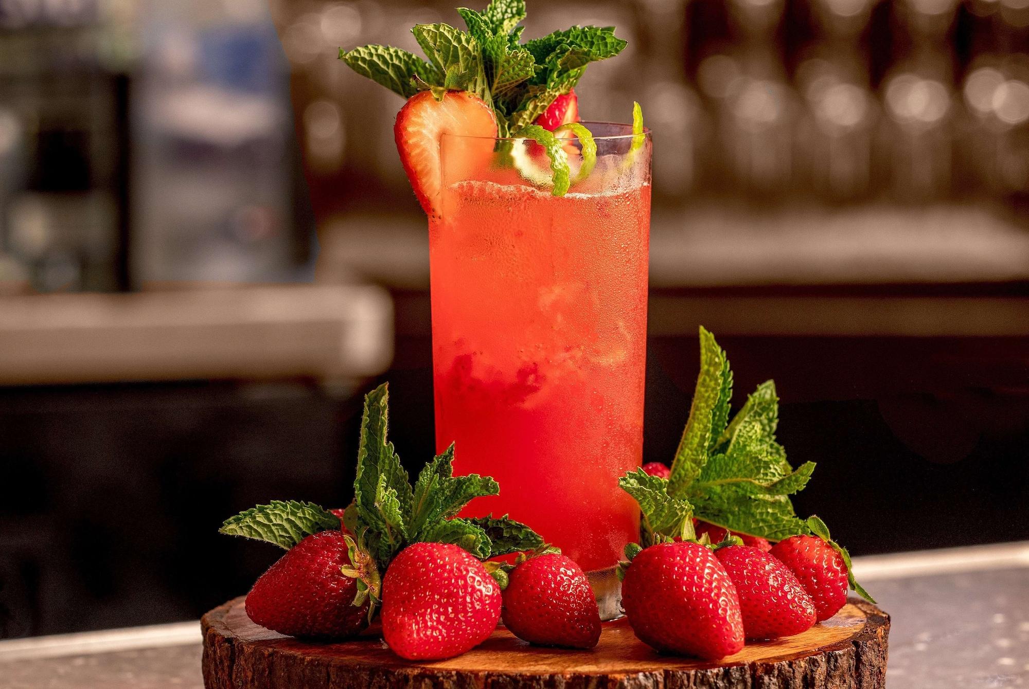Restaurant Courtland Grand Hotel, Trademark Collection by Wyndham