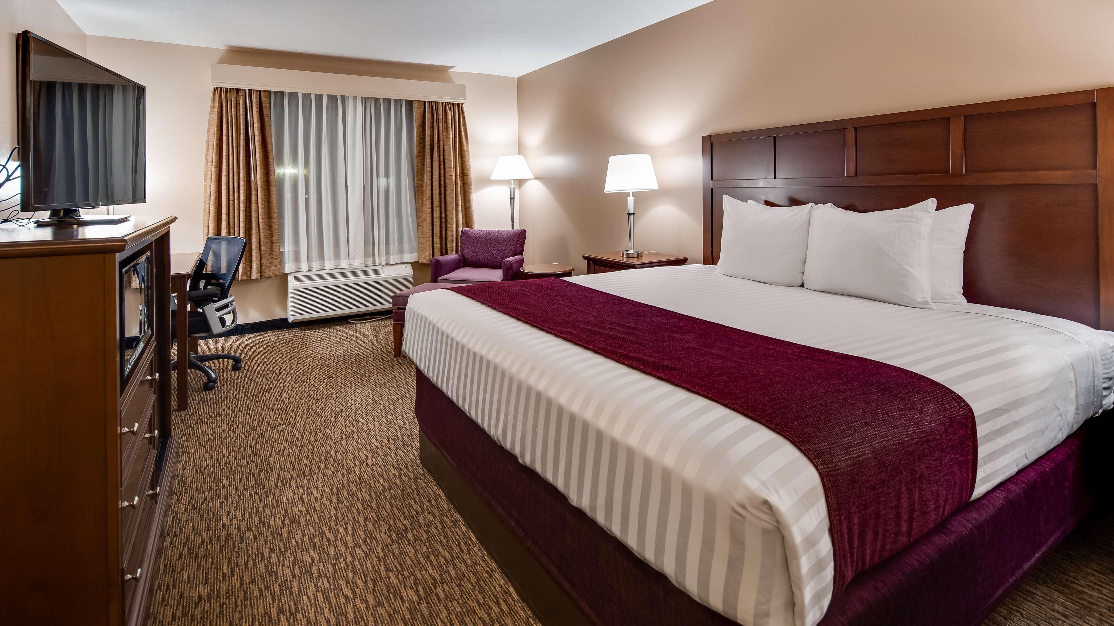 Vista Exterior Best Western Plus Grapevine Inn