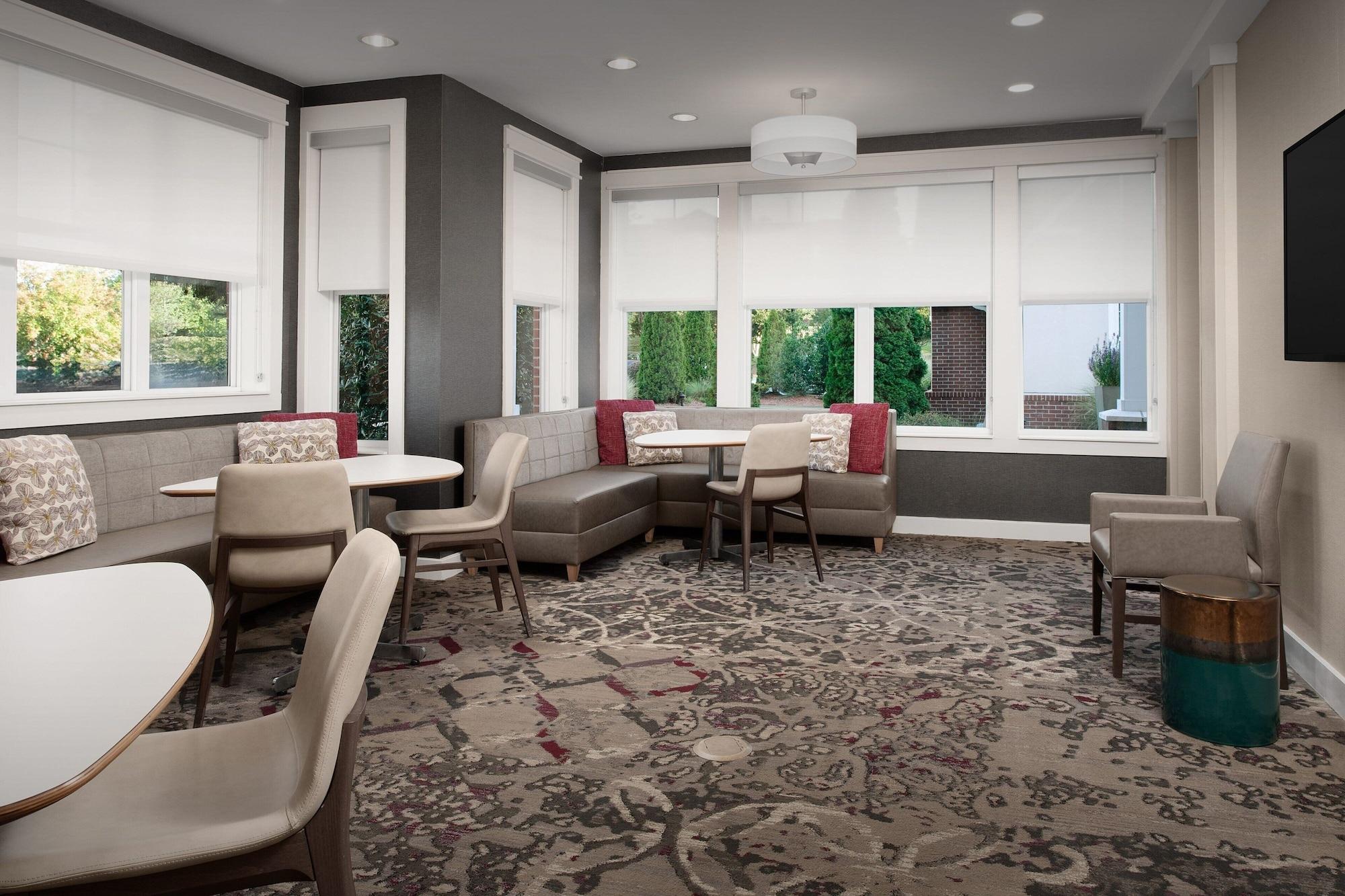 Vista Lobby Residence Inn by Marriott Greensboro Airport