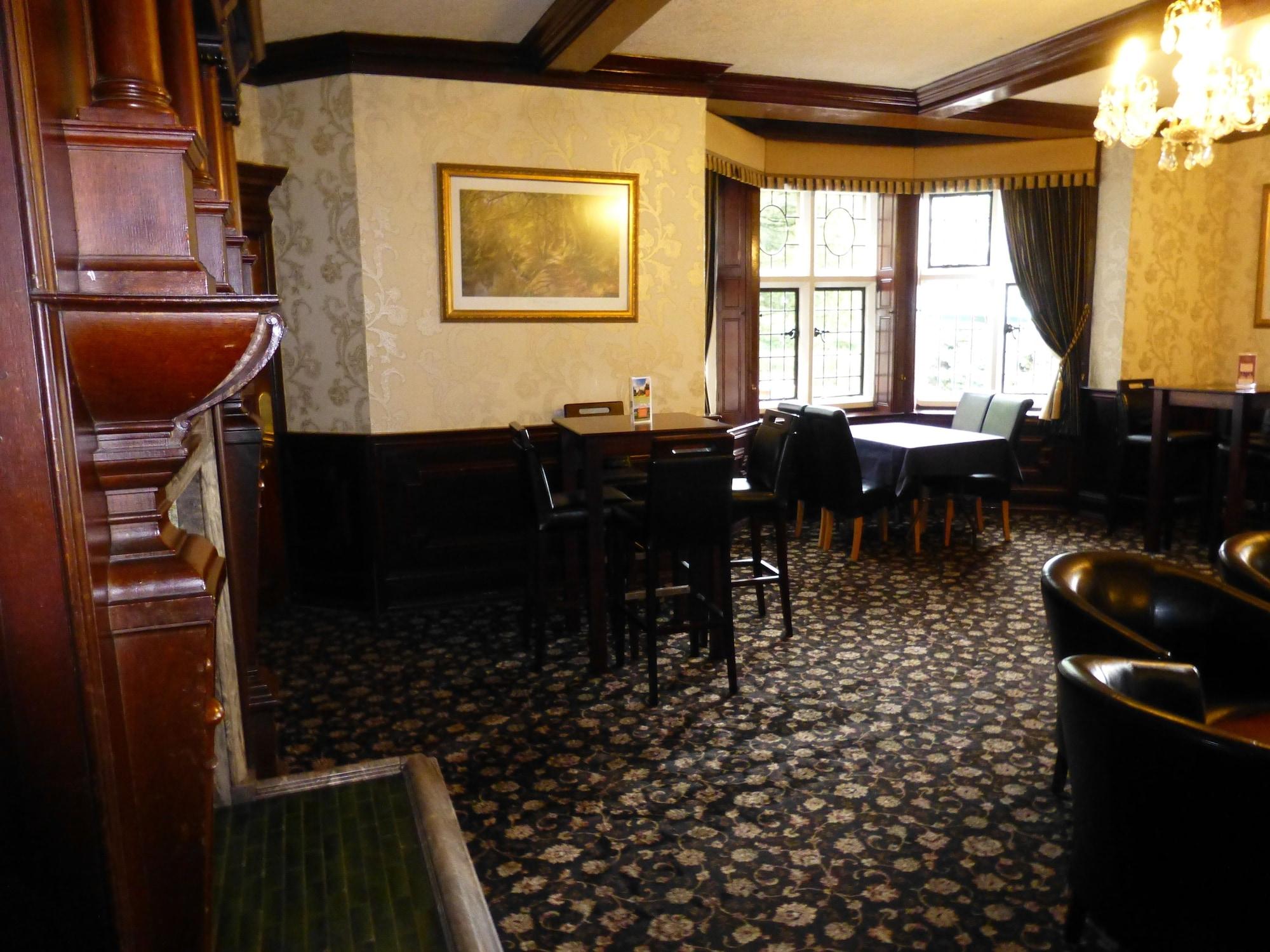 Bar/Salón Maes Manor Hotel