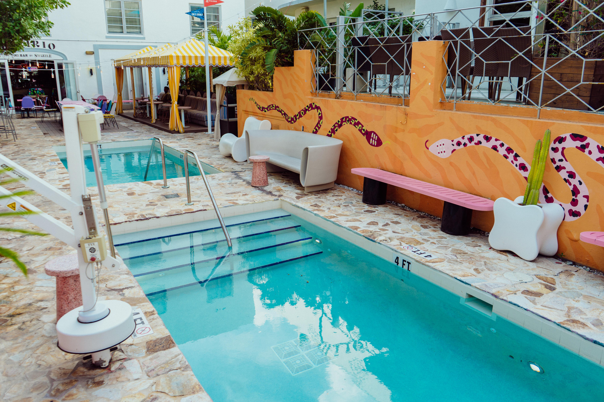 Vista Piscina Viajero Miami