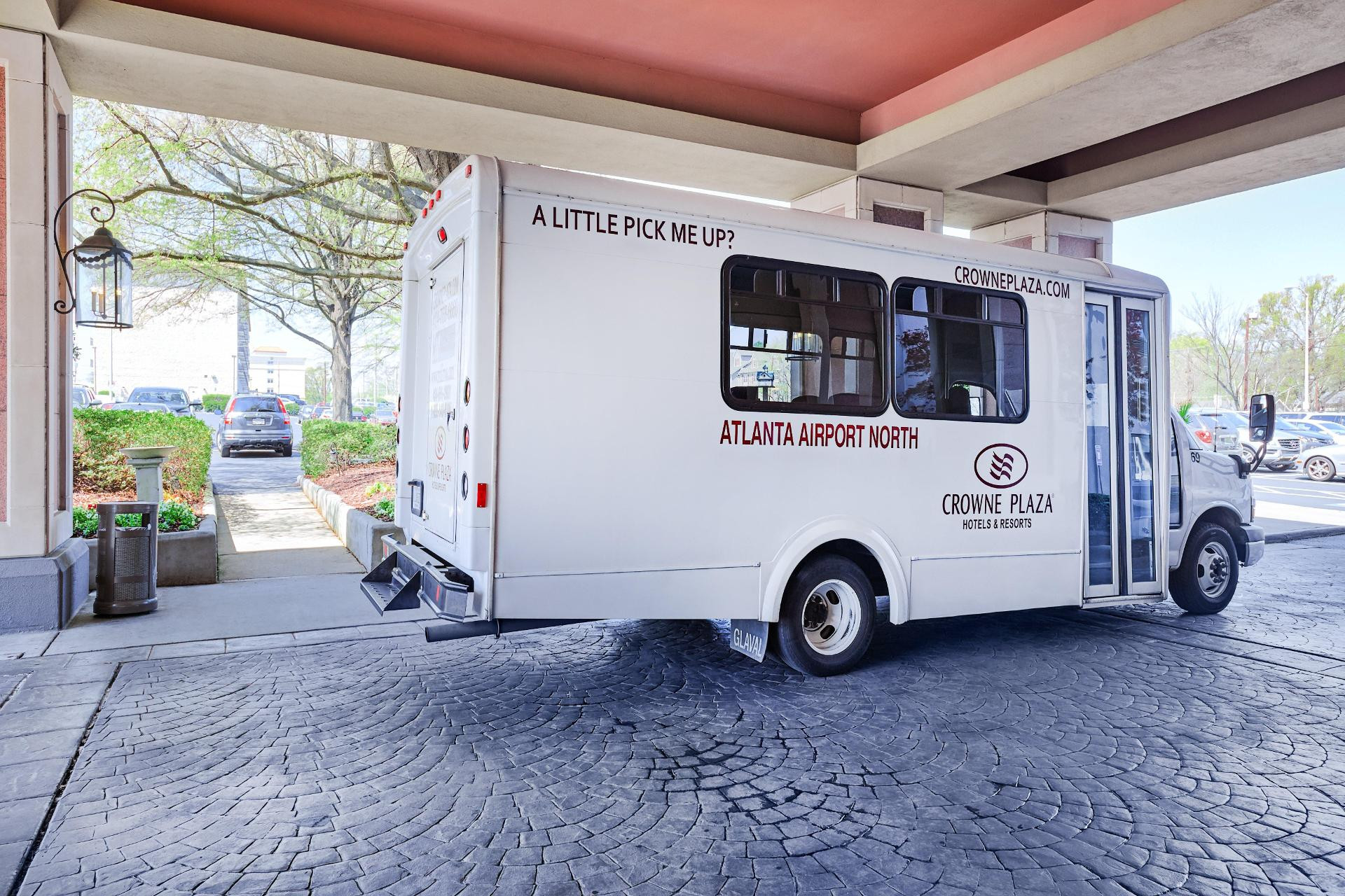 Vista Lobby Sonesta Atlanta Airport North