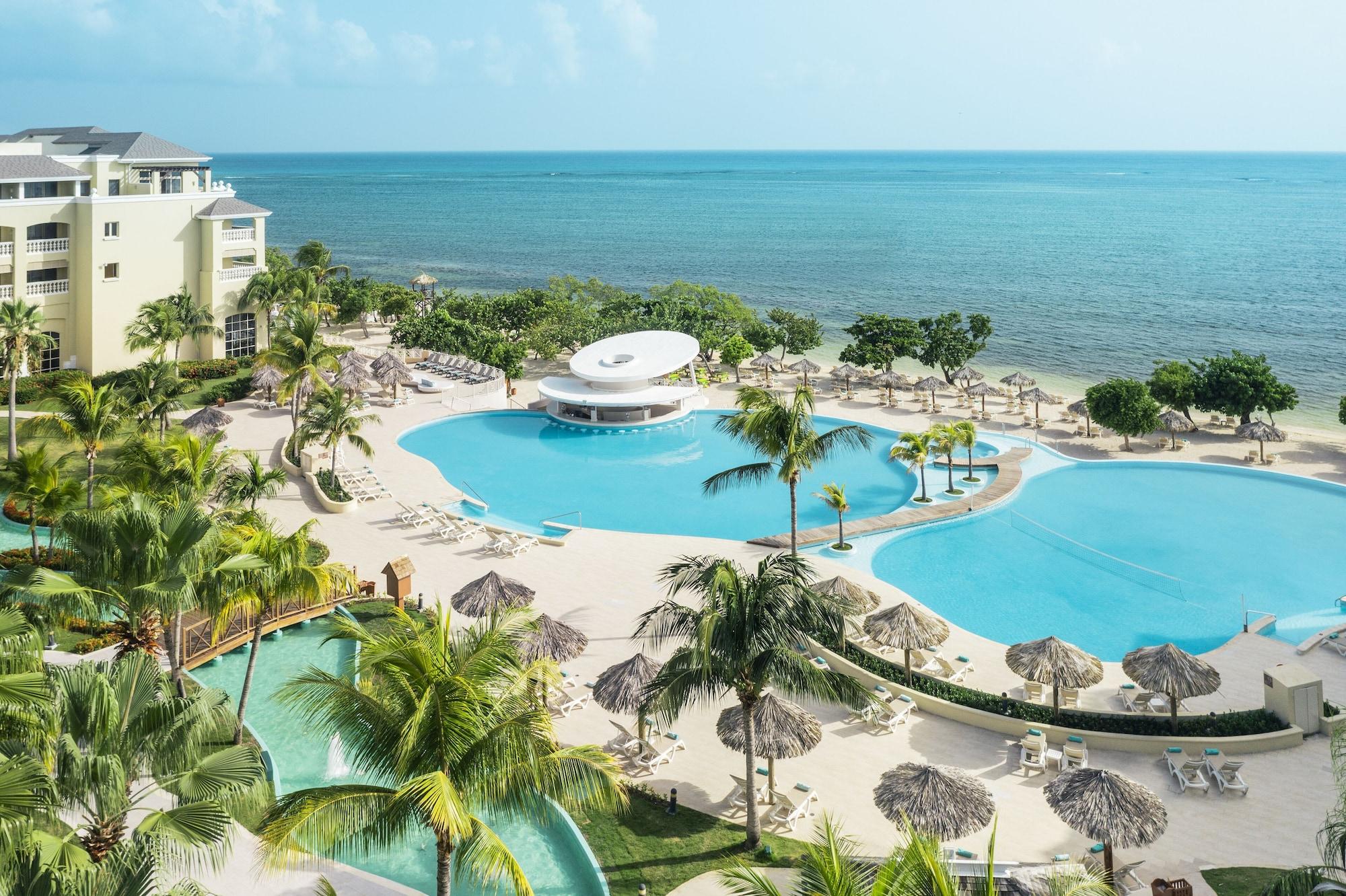 Vista Exterior Iberostar Waves Rose Hall Beach - All Inclusive