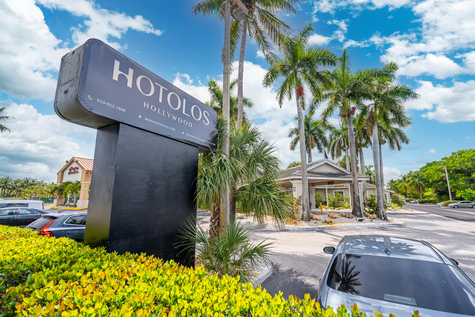 Vista Exterior Hotolos Hollywood