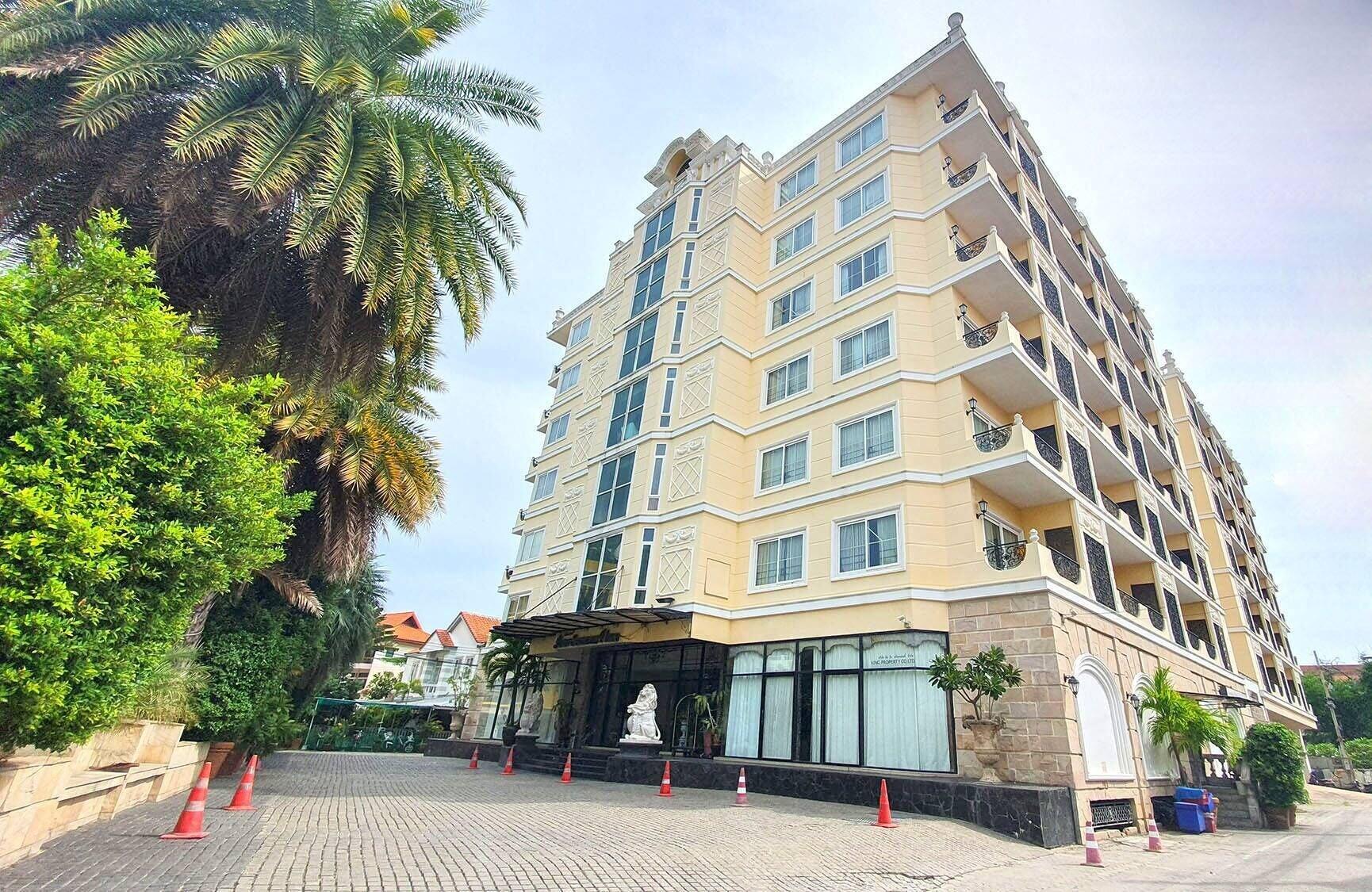 Vista Exterior Four Seasons Place