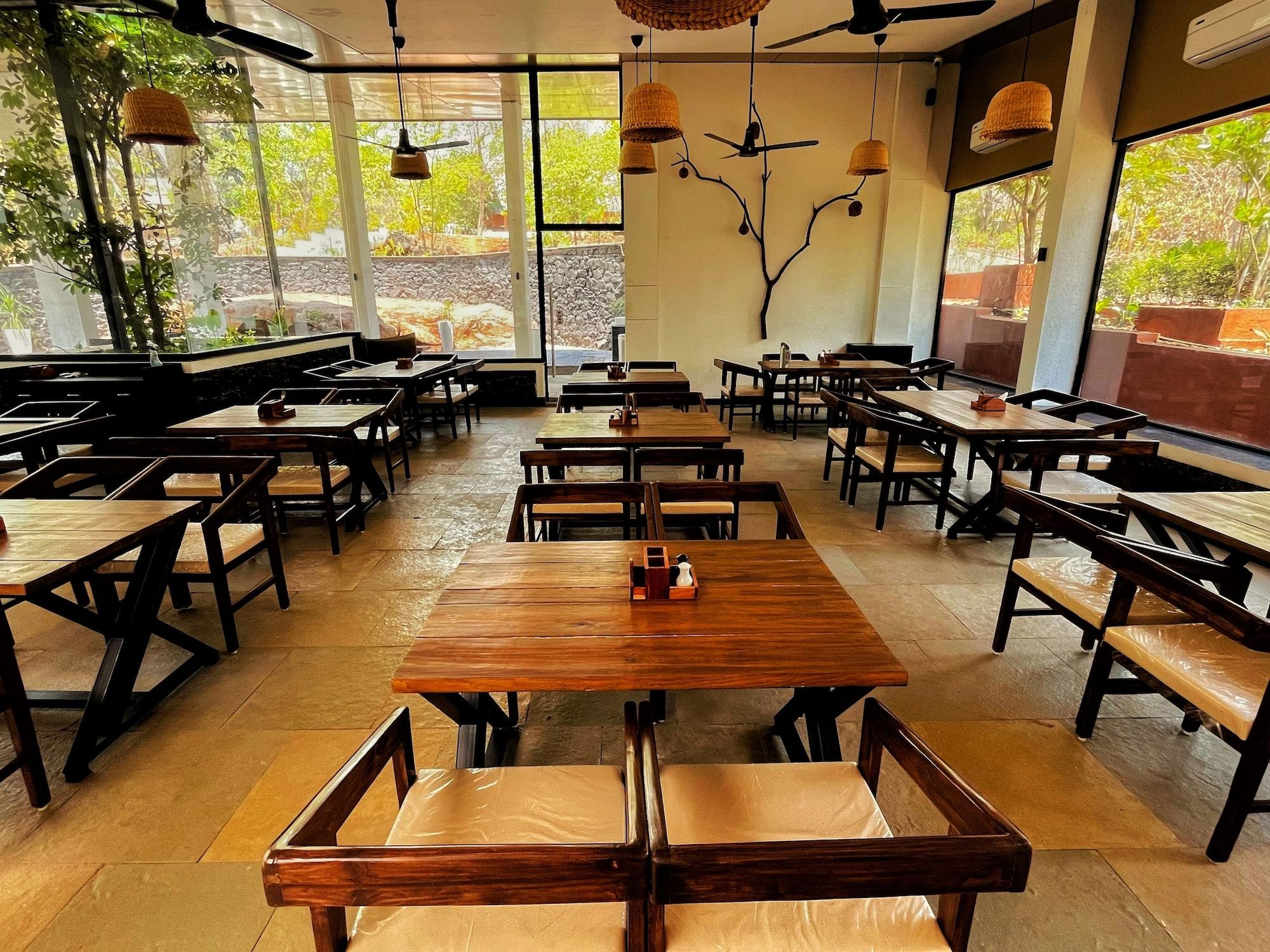 Restaurant Birds Nest Resort - Thane