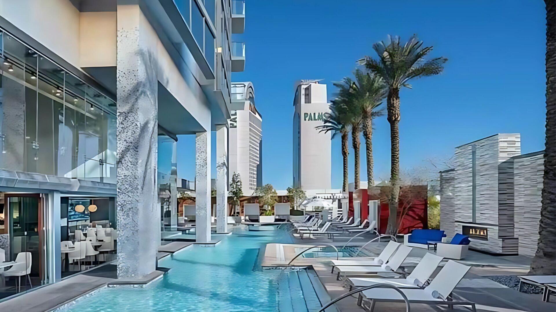 Vista Piscina StripSuite Palms Place Hotel/Resort & Casino
