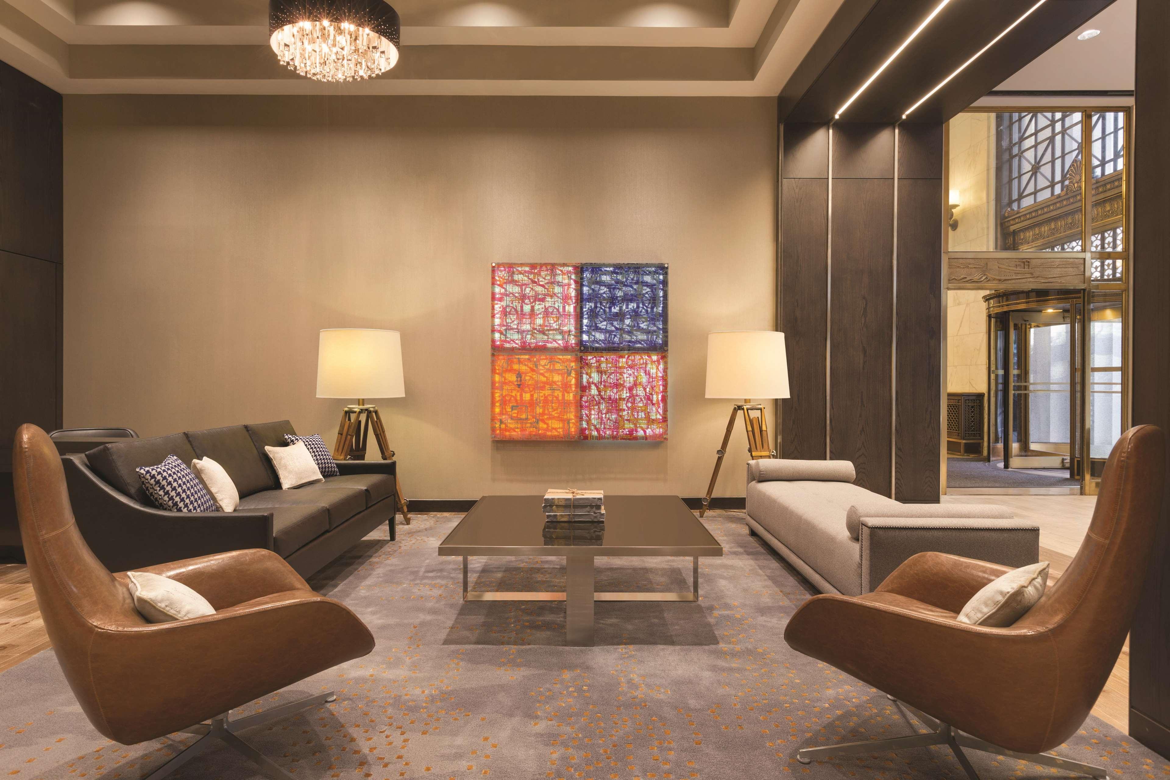 Vista Lobby Embassy Suites By Hilton Pittsburgh Downtown