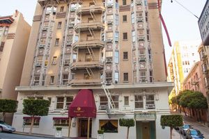 Alojamiento - Executive Hotel Vintage Court