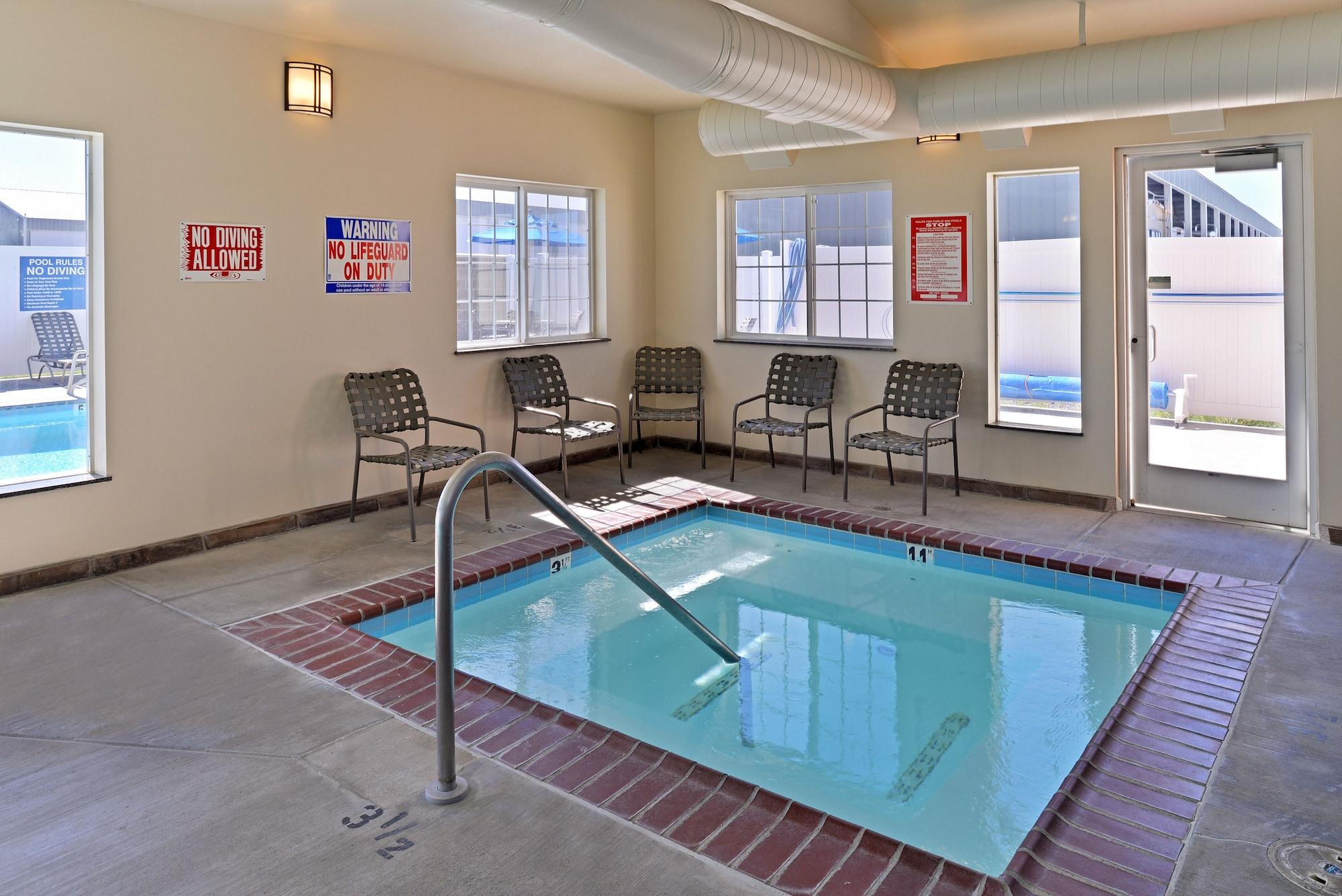 Spa Microtel Inn & Suites by Wyndham Klamath Falls