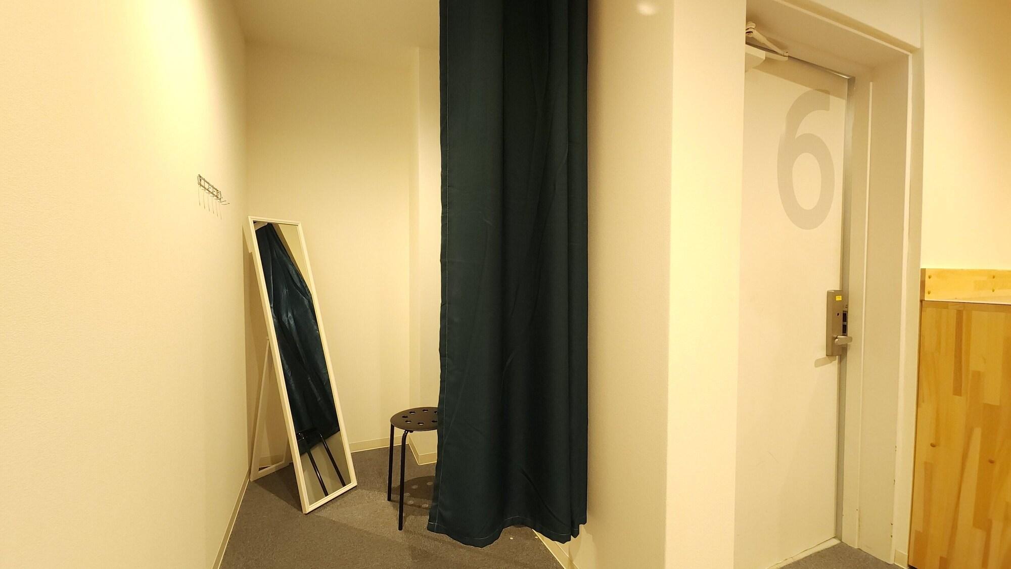 Gimnasio Acro Capsule Hotel Namba Dotonbori