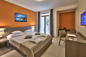 Alojamiento - Crvena Luka Resort