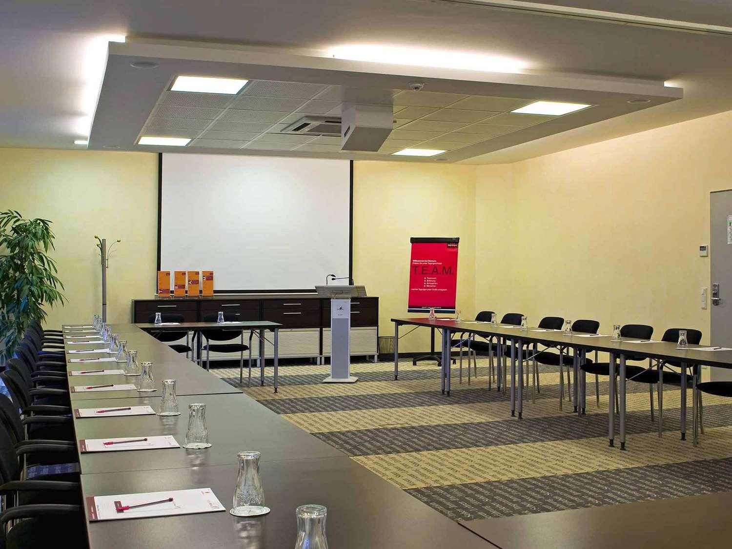 Sala de Reuniones Garner Hotel Oberhausen by IHG