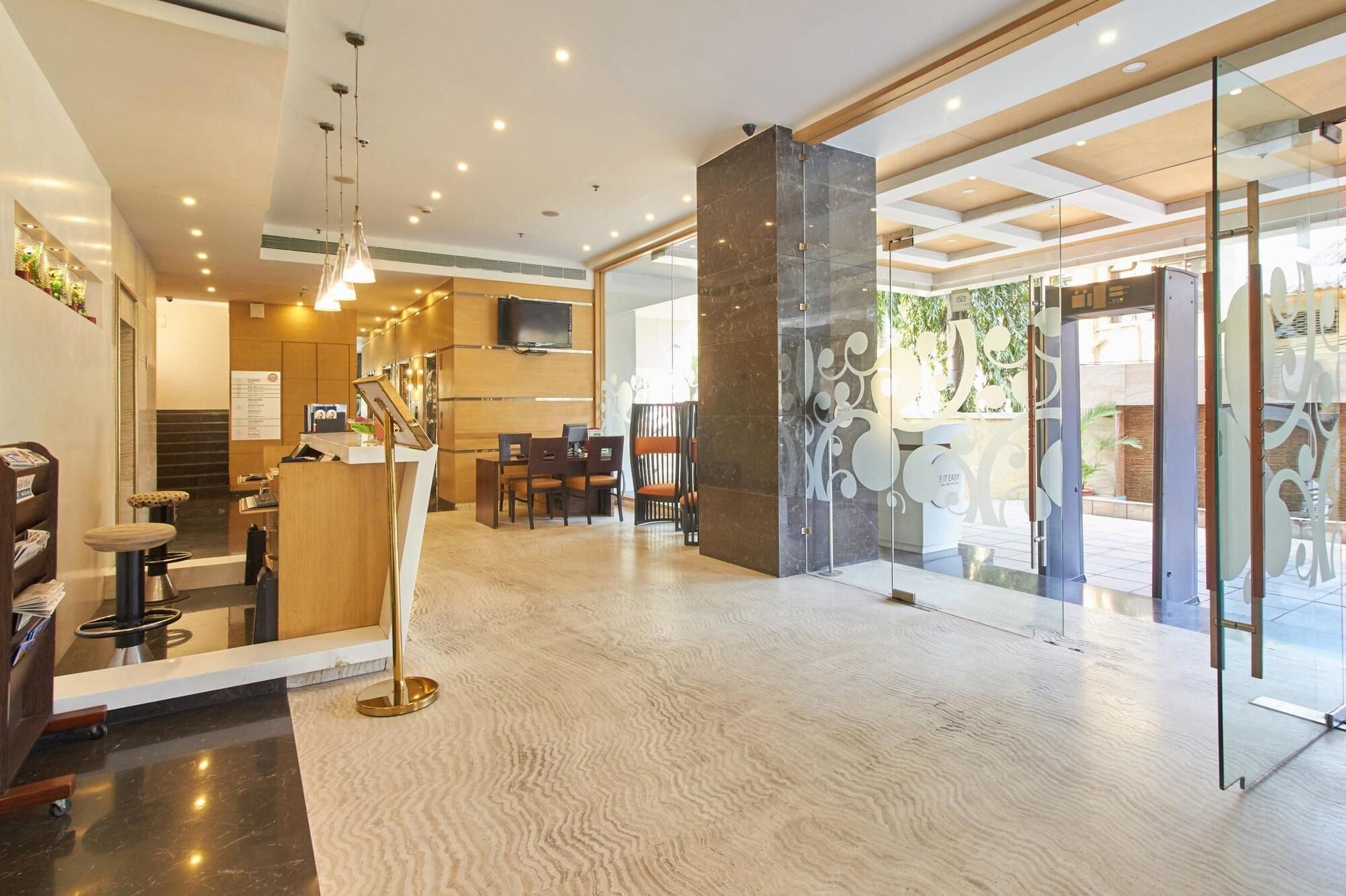 Vista Lobby Spree Shivai Hotel Pimpri