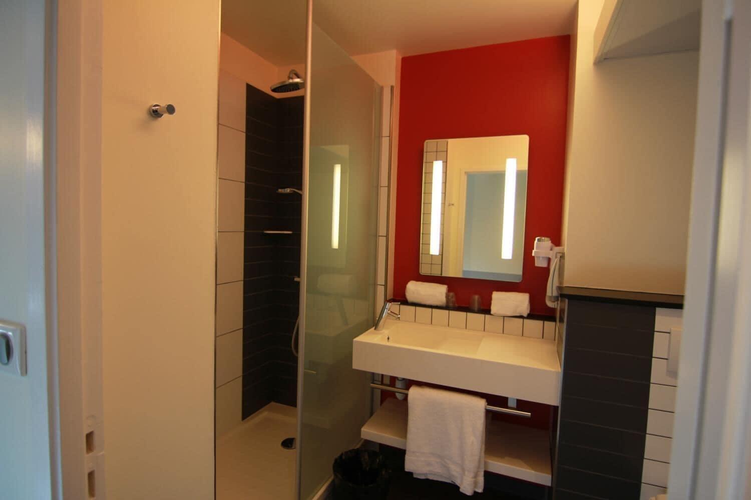 Equipamiento de Habitación Ibis Styles Flers