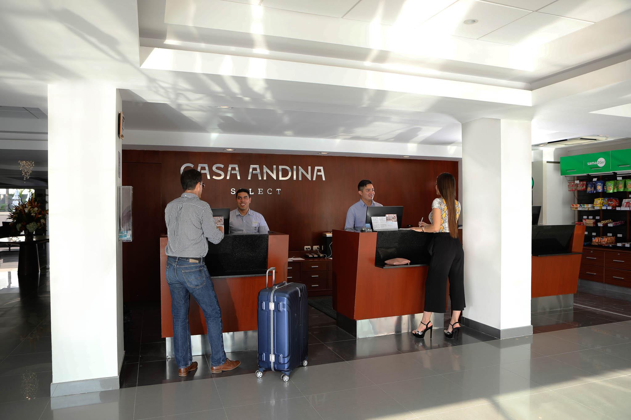 Vista Lobby Casa Andina Select Chiclayo
