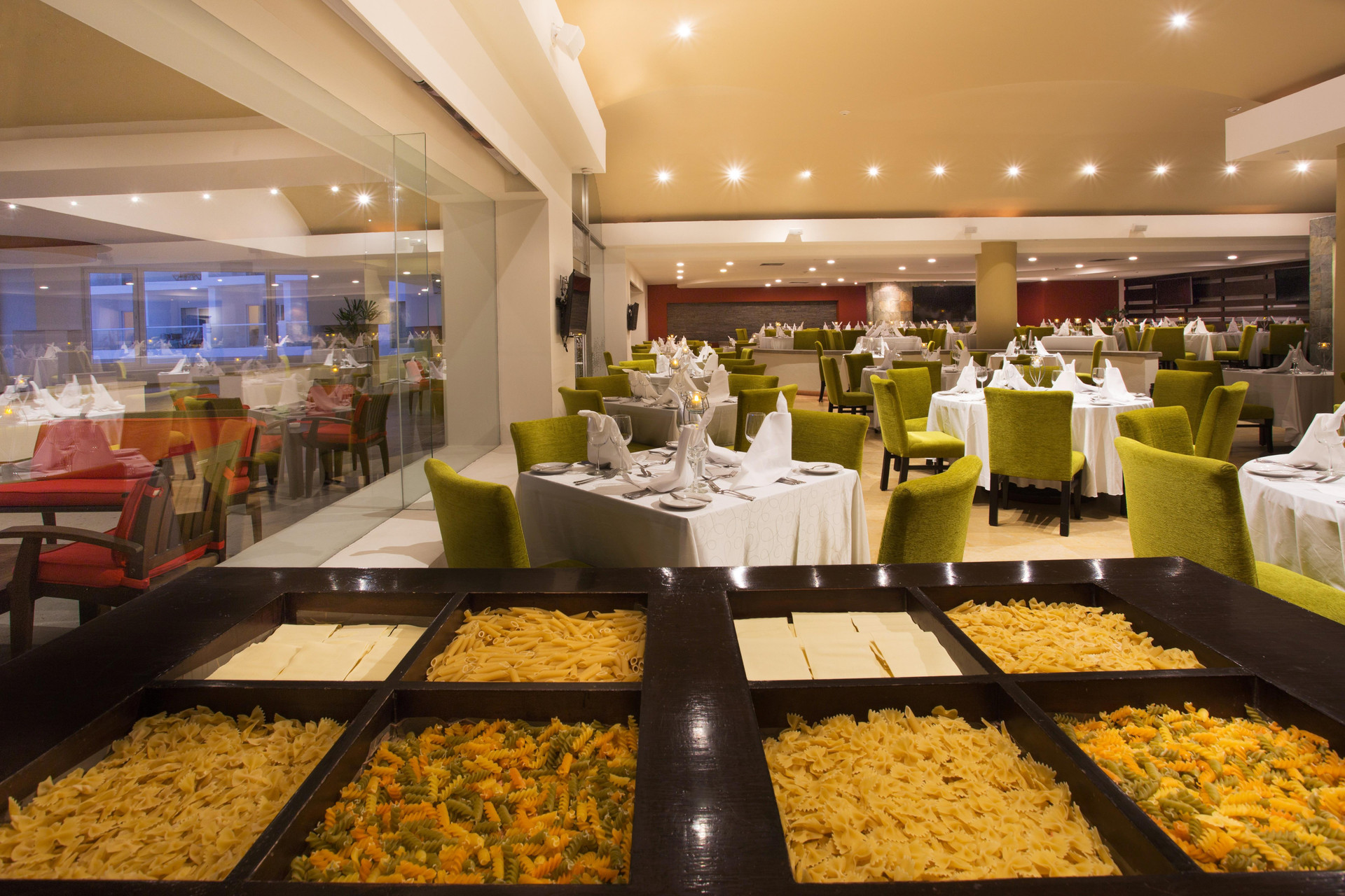 Restaurant Marival Emotions Resort & Suites All Inclusive