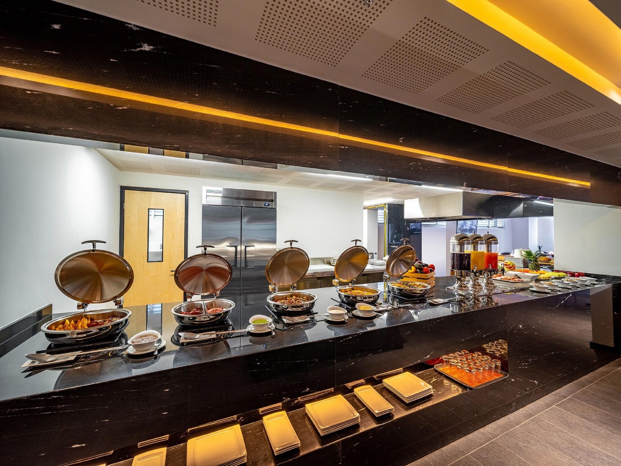 Restaurant Galeria Plaza San Jeronimo