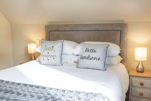 Alojamiento - Inchmurrin Lodge with private hot tub