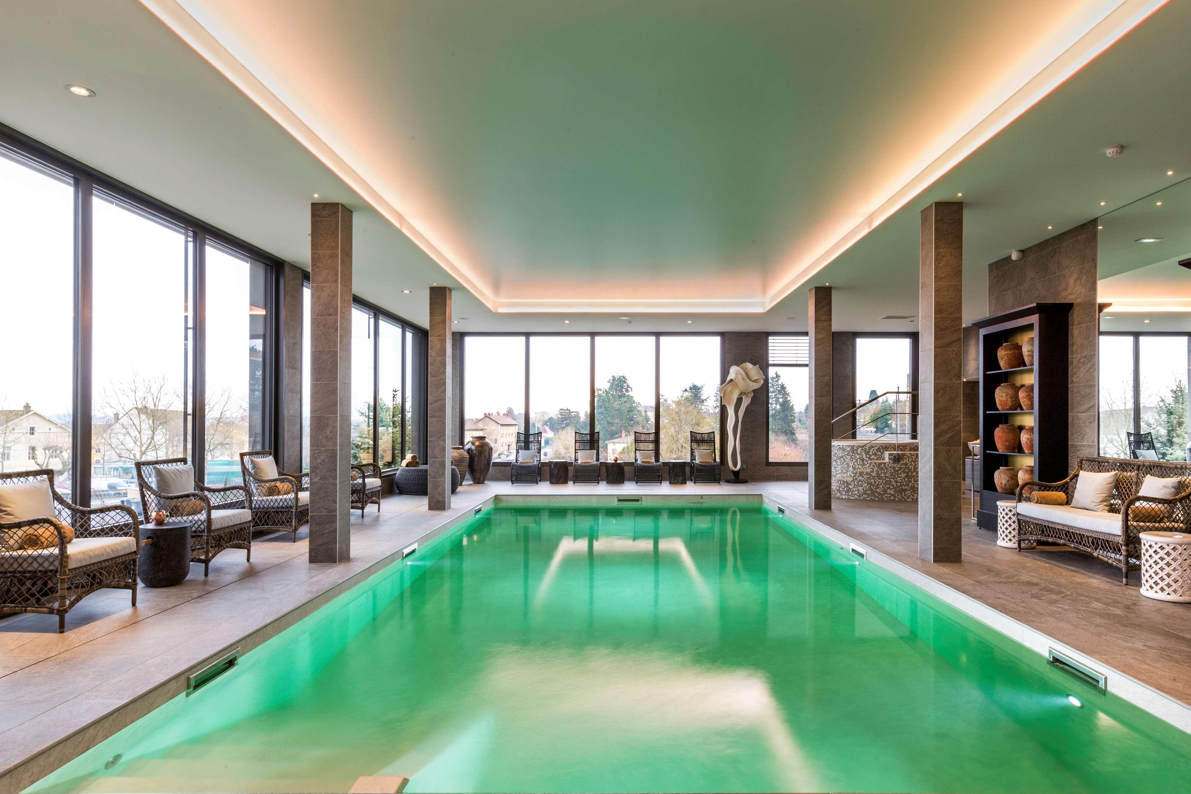 Vista Piscina Best Western Premier Hotel & Spa Les Sept Fontaine