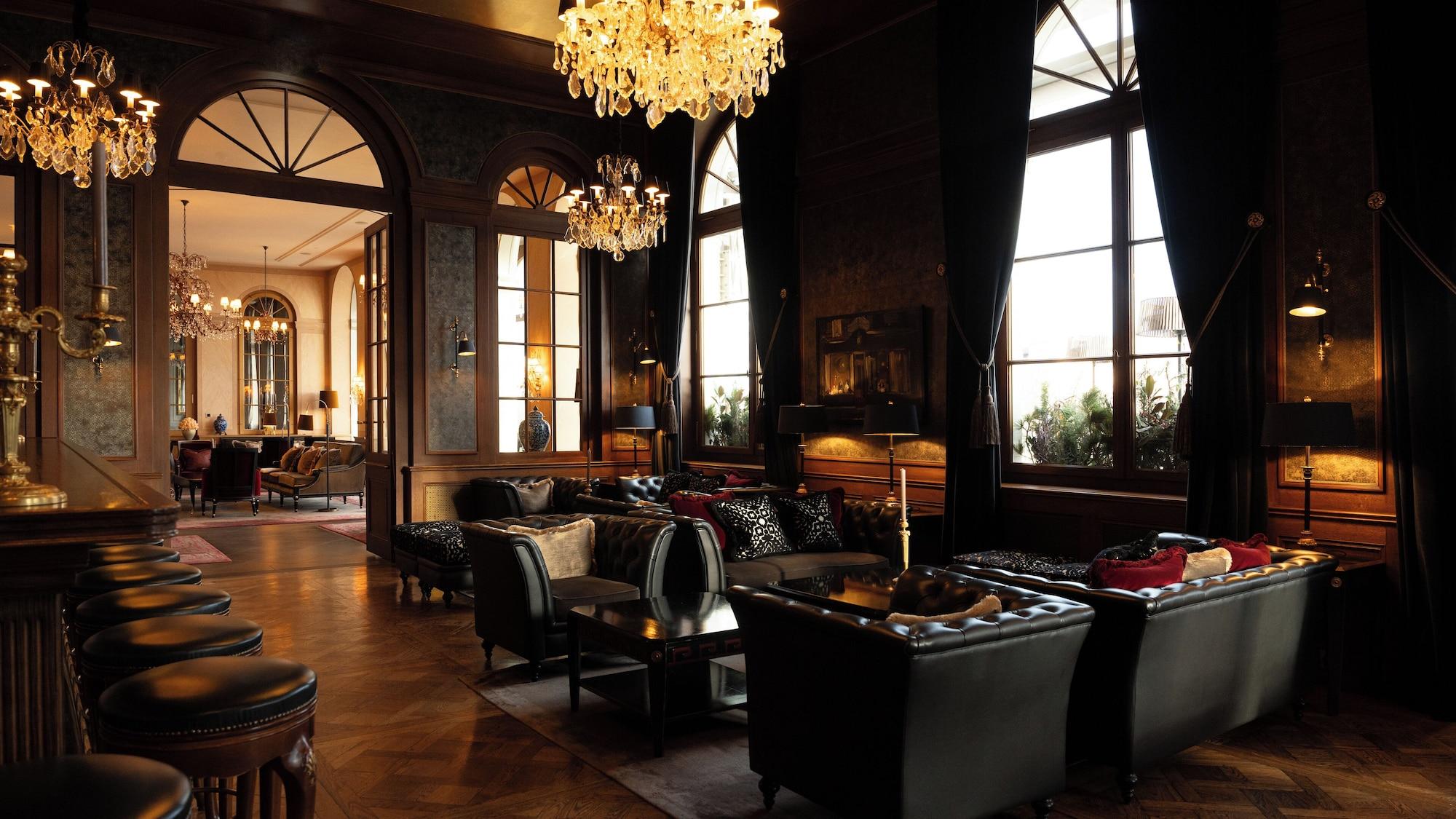 Bar/Salón Grand Hotel Les Trois Rois