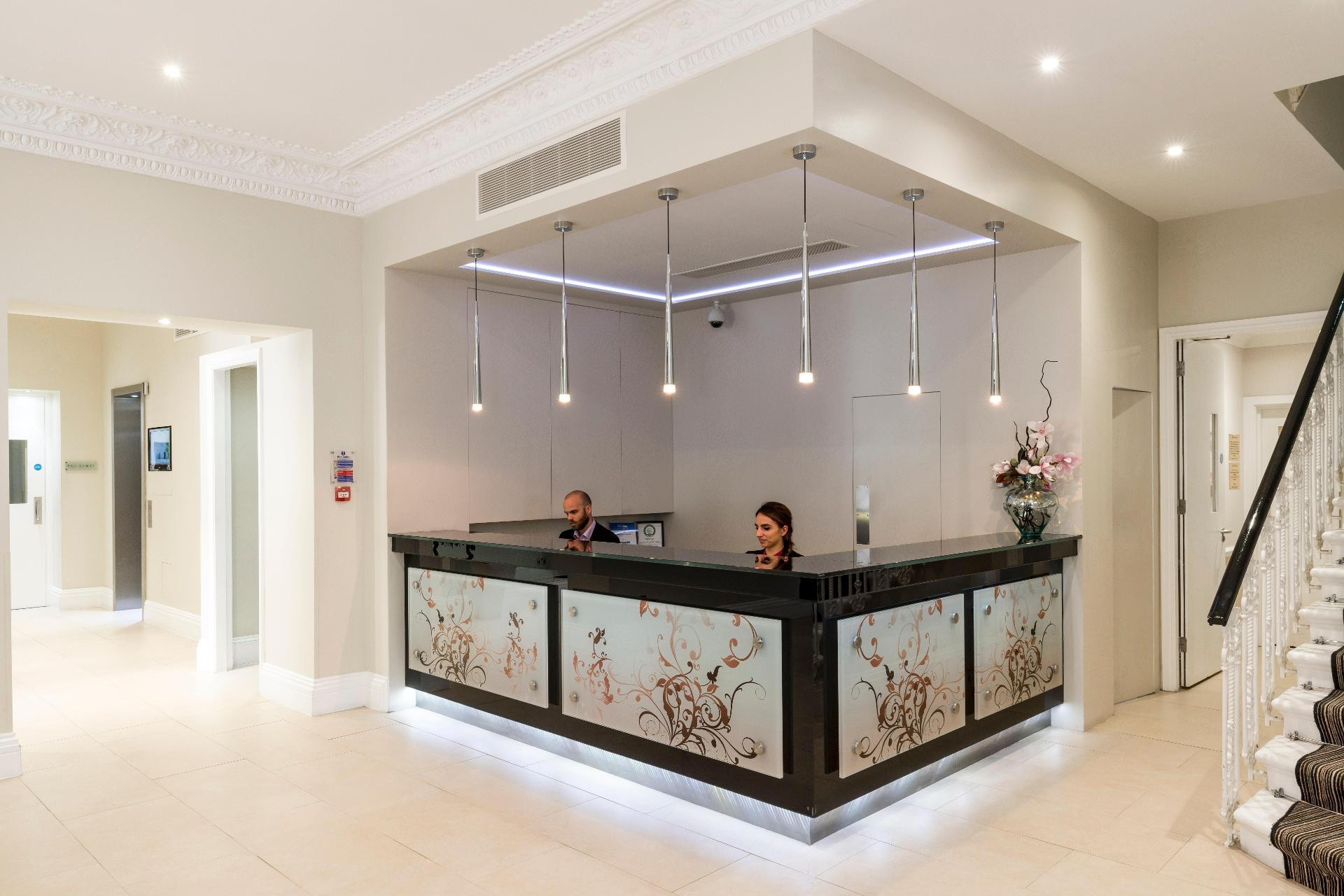 Vista Lobby London House Hotel