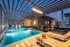 Alojamiento - Crown Rose Hotel