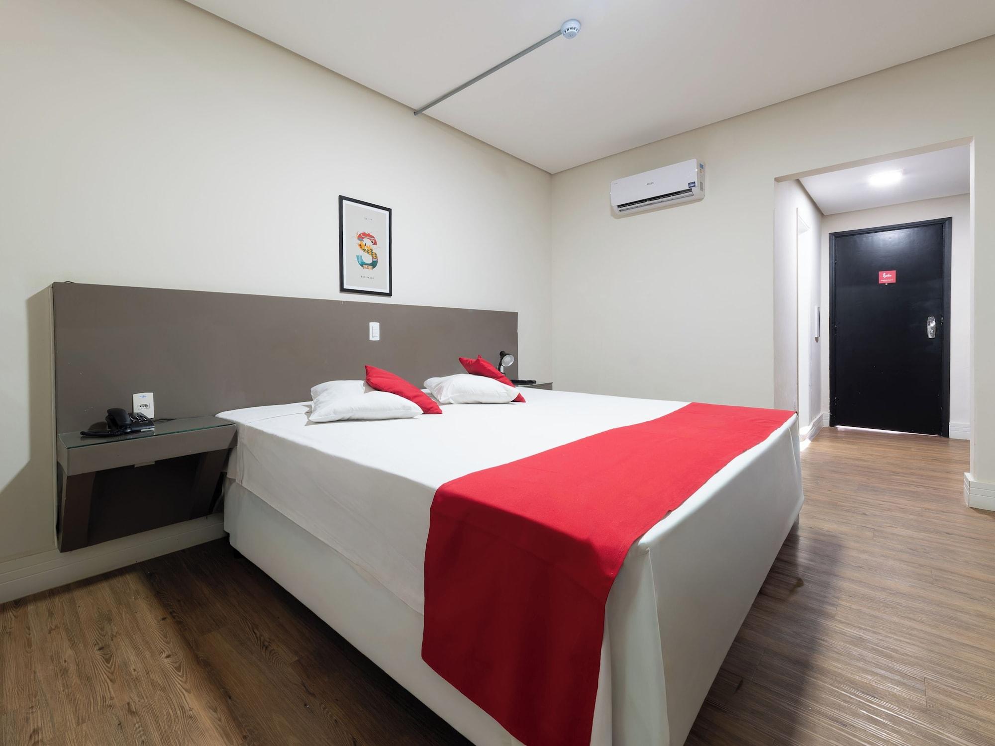 Habitación Carlton Plaza Americana