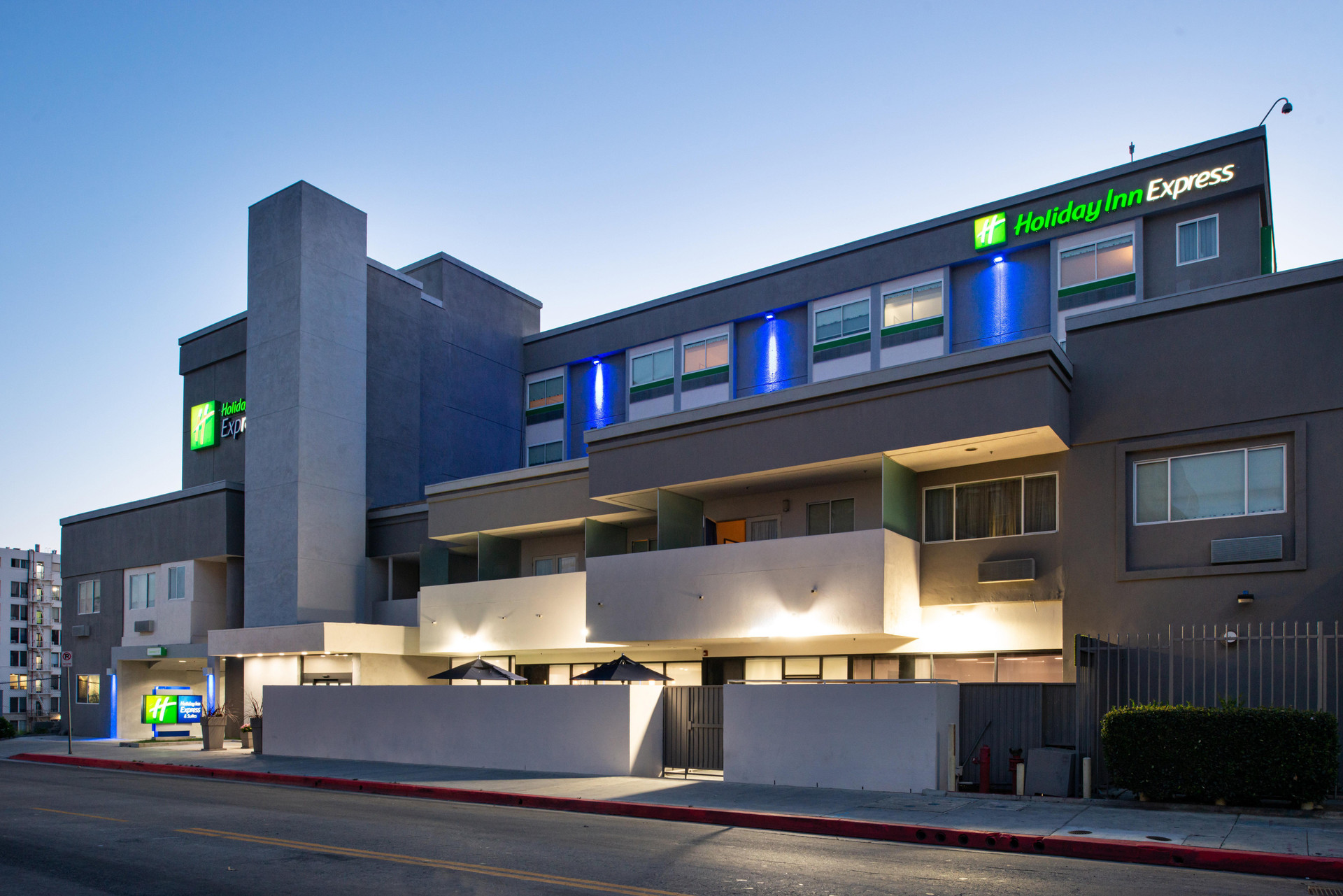 Vista Exterior Holiday Inn Express Los Angeles Downtown West by IHG