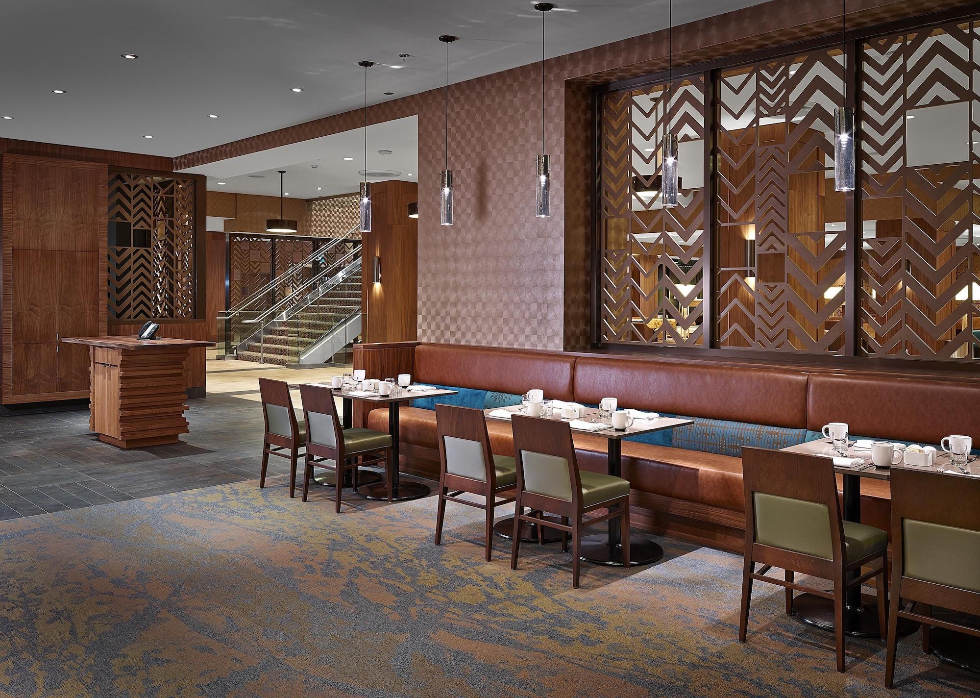 Restaurant DoubleTree by Hilton Hotel & Conference Centre Regina