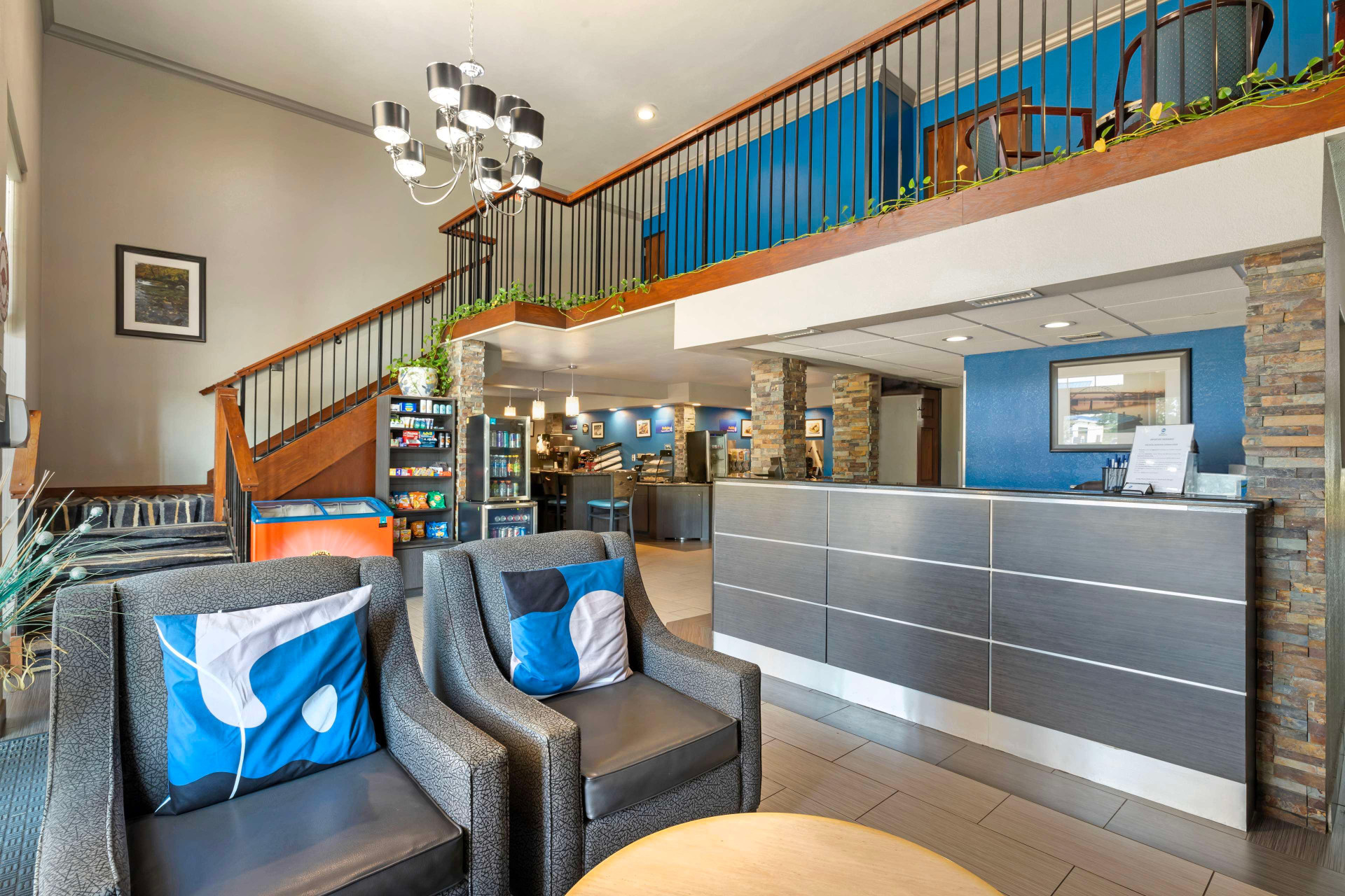 Vista Lobby Best Western Van Buren Inn