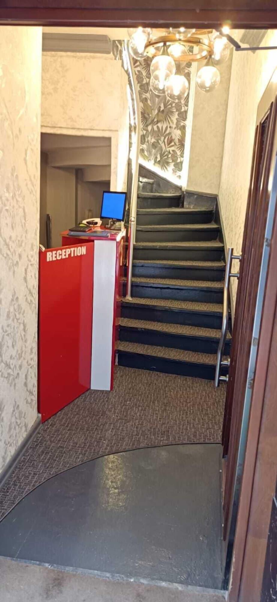 Varios Taksim Pera Suites