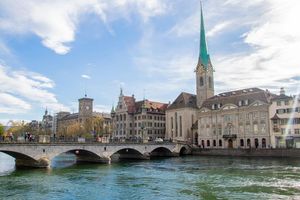Actividad - Rincones dignos de Instagram en Zúrich con un lugareño - Recorrido a pie en grupo pequeño