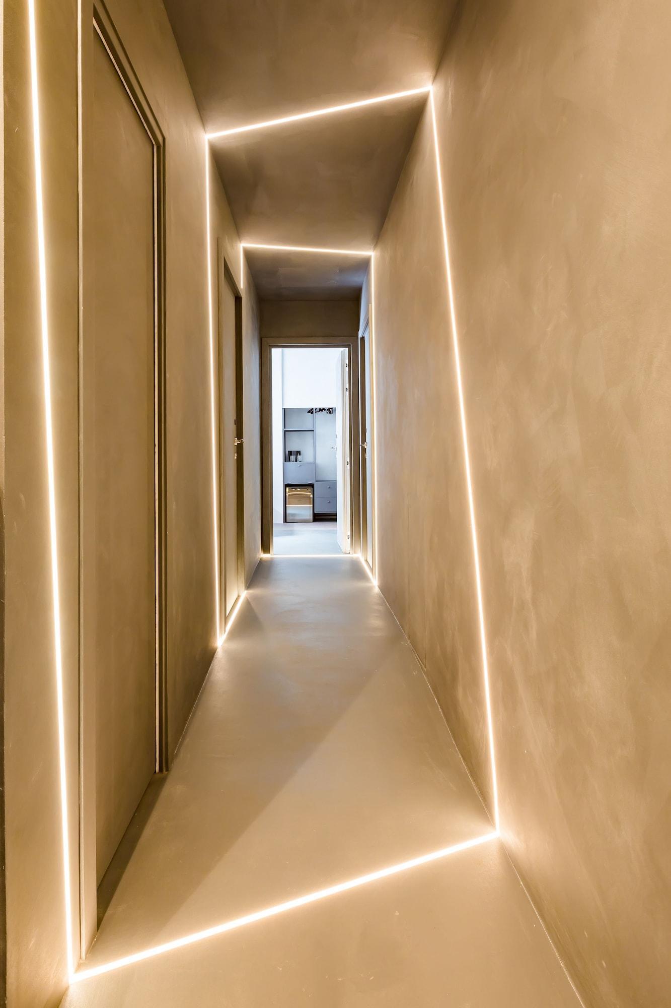 Vista Lobby Pietra