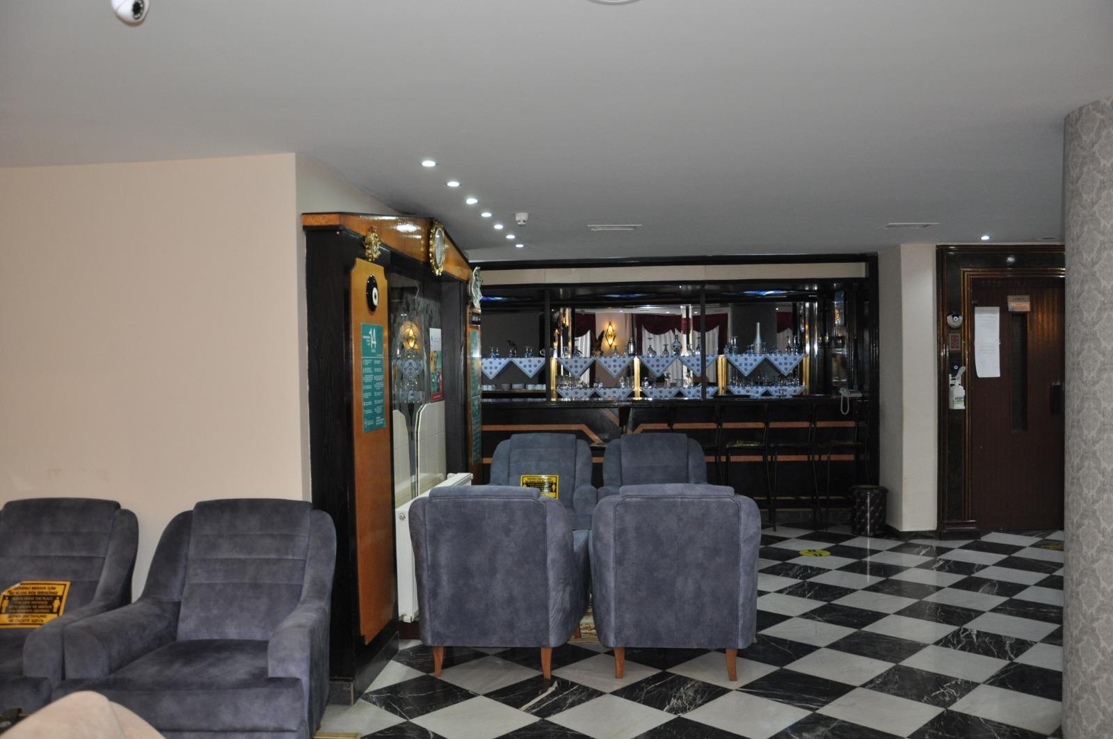 Bar/Salón Tayhan Hotel