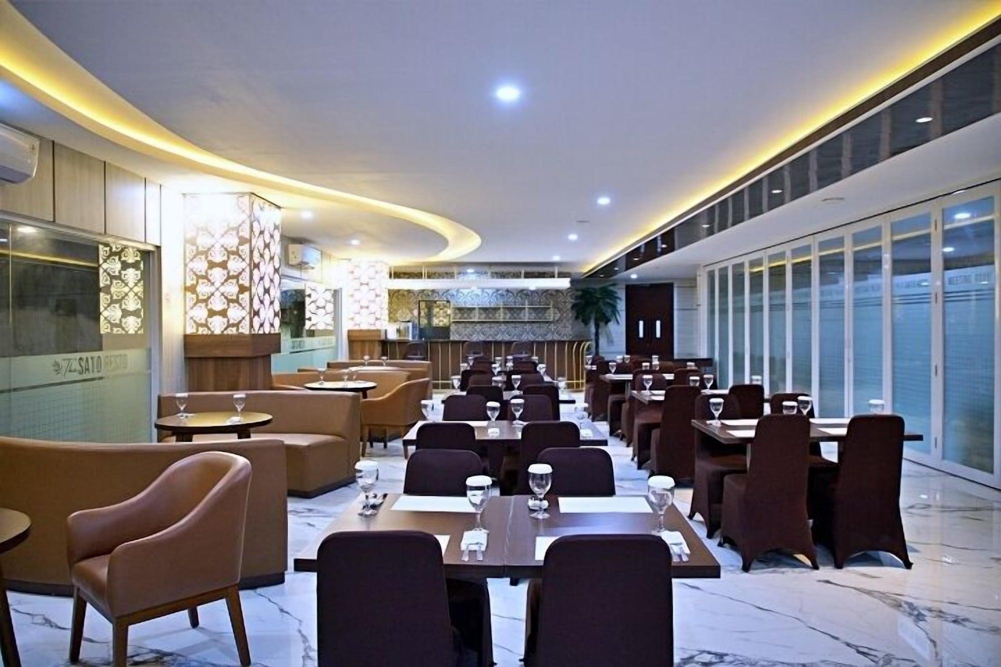 Varios THE SATO HOTEL