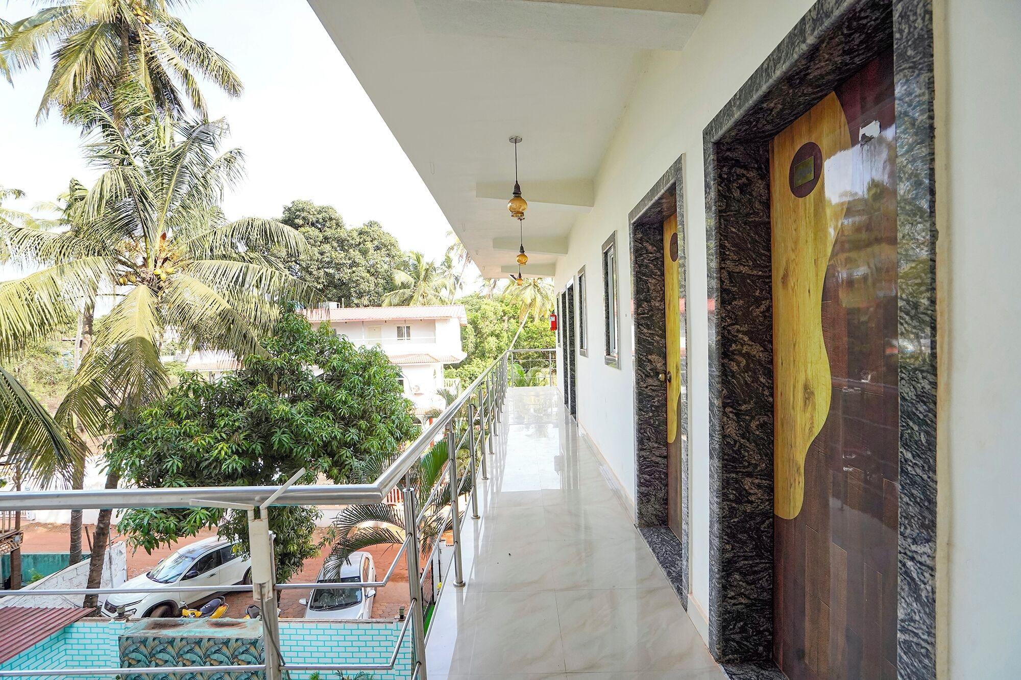 Vista Lobby FabHotel Luminous Beach Resort