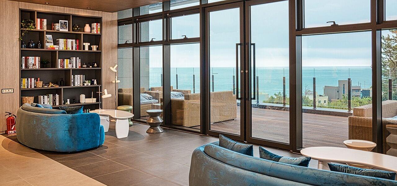 Vista Lobby Sokcho I Park Suite Hotel and Resort